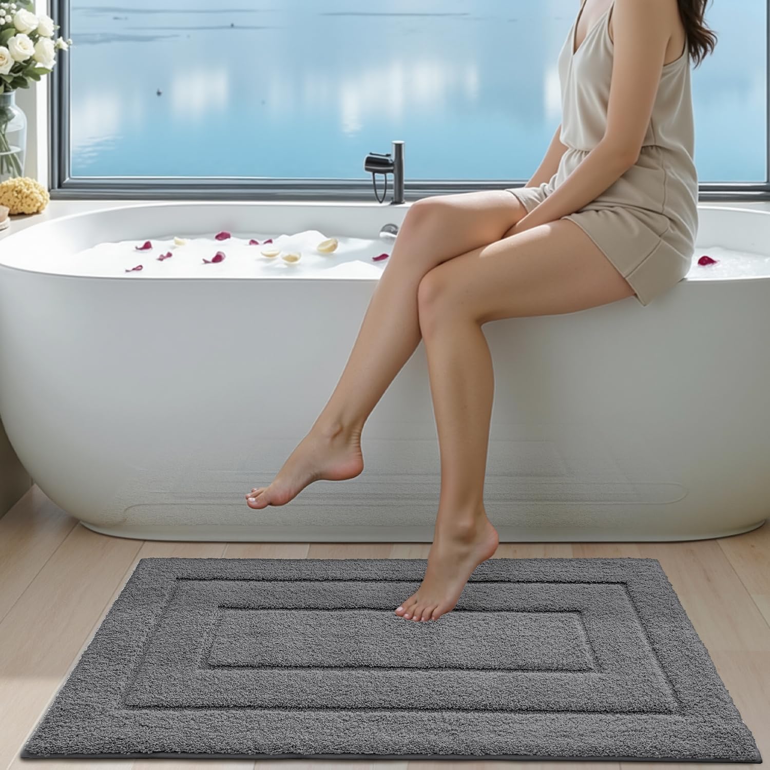 DEXI Badezimmerteppich, extra weich, saugfähig, Premium-Badteppich, rutschfeste, Bequeme Badematte, Teppich für Badewanne, Dusche, Badezimmer, maschinenwaschbar, 61 x 109 cm, Grau
