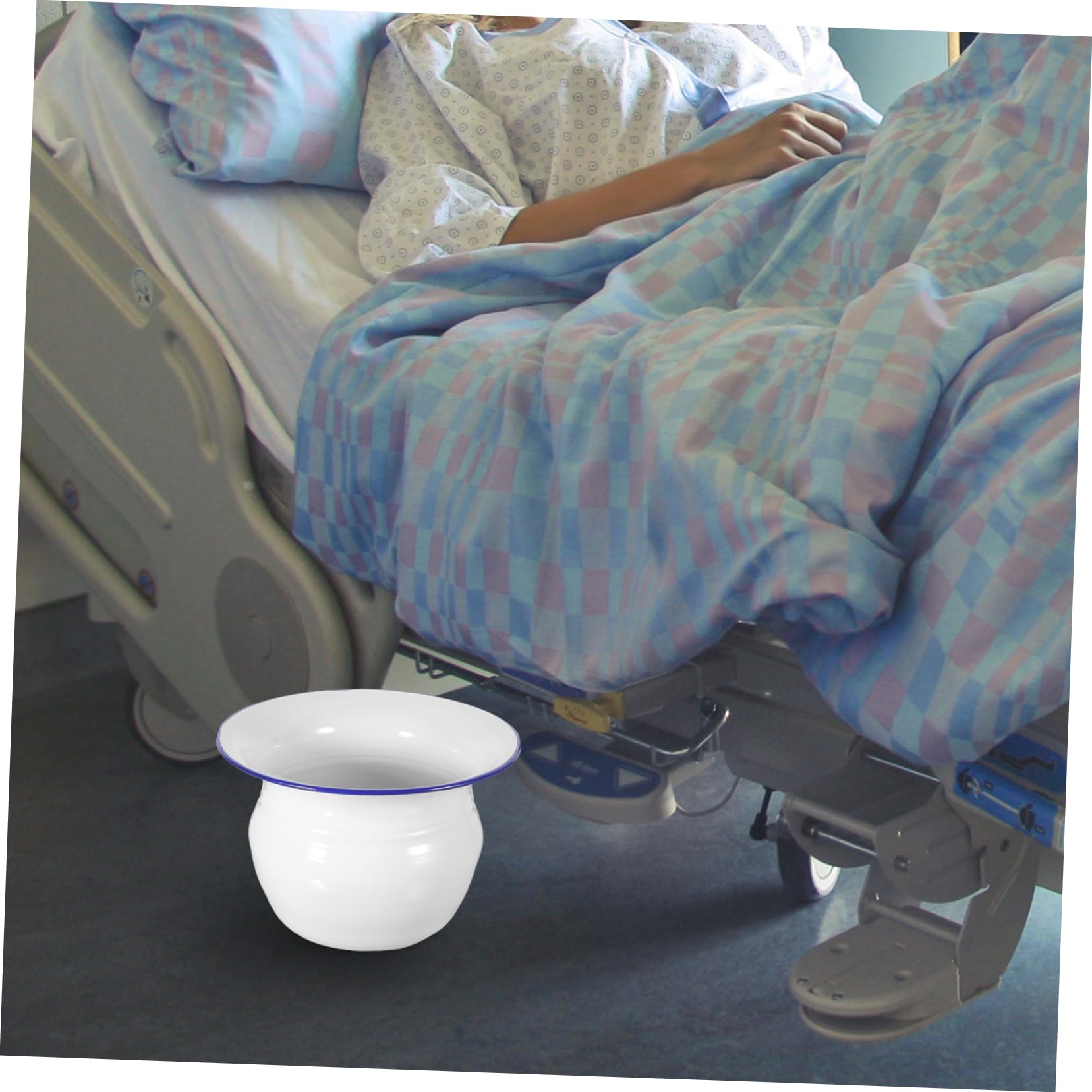 BUTIFULSIC 1pc Toilet Spittoon Small Urinals for Car Children Pots Seat Female Urinals Portable for Car Travel Pee Bottle Bedroom Piss Portable Potty for Bed Chamber White Enamel