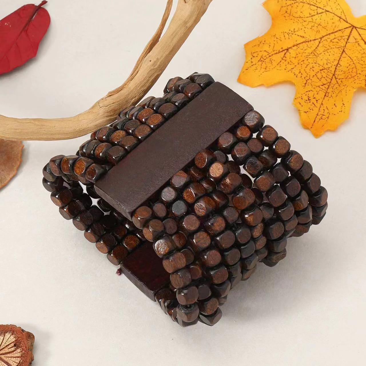 Bracciale Rigido Fatto a Mano con Perline di Legno Naturale, Bracciale Rigido Intrecciato con Motivi Geometrici Spessi per Donna, Gioielli Boho Estivi da Spiaggia.