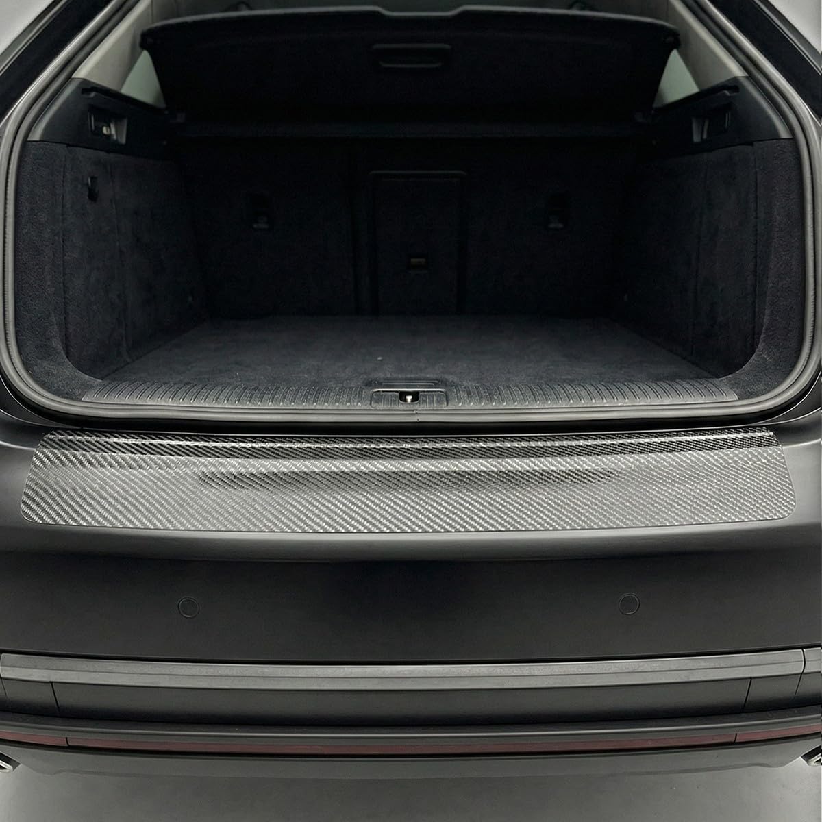 Protezione paraurti adatto per VW Passat B8 Variant 2014-2024 (5 porte, station wagon): pellicola protettiva per vernice e protezione antigraffio per bagagliaio (nero carbonio)