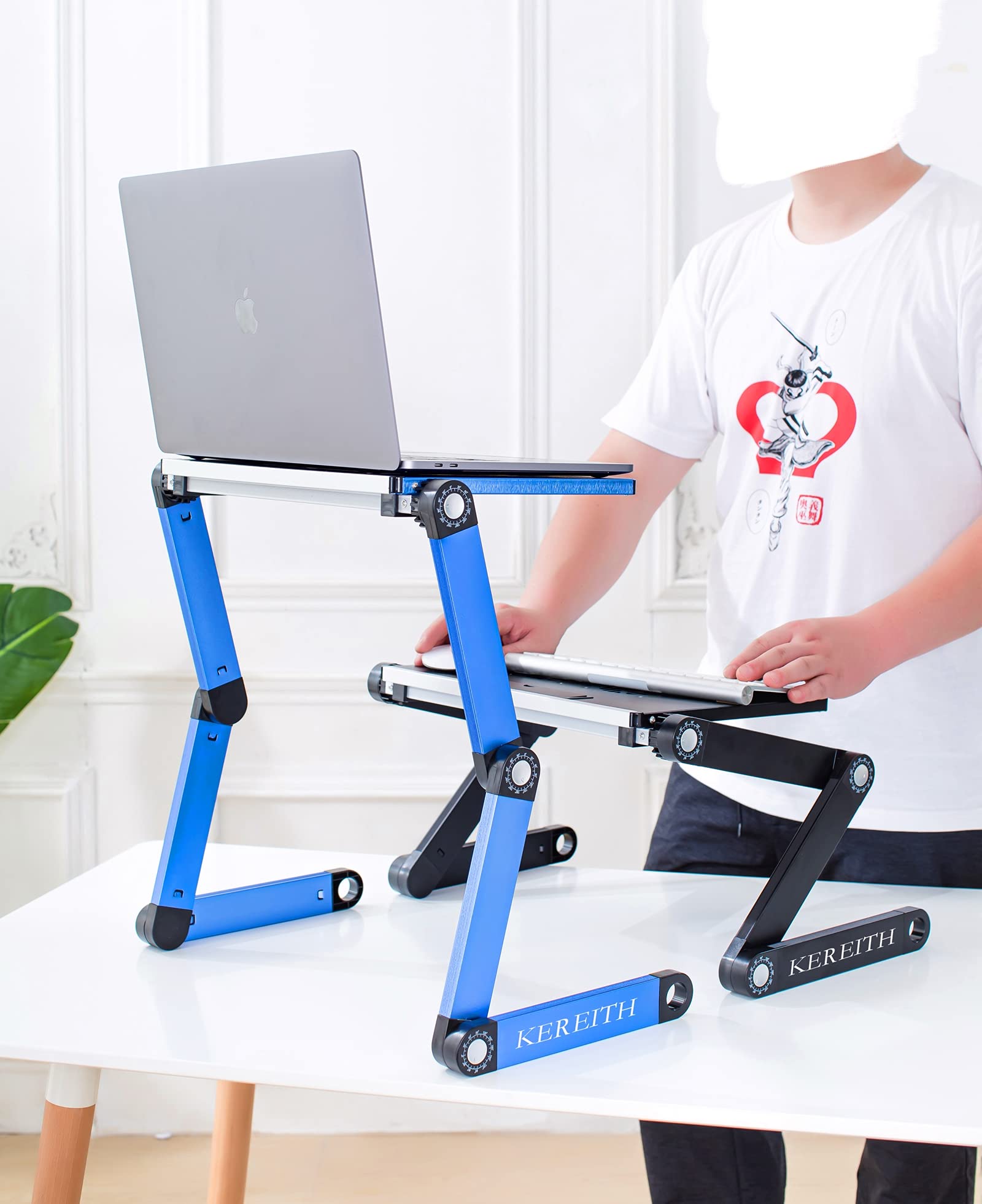 Soporte portátil y Ajustable de Aluminio para portátiles, Notebooks y Macbooks con Ventiladores para CPU, de Peso Ultraligero, ergonómico, Bandeja para la Cama, posición parado o Sentado