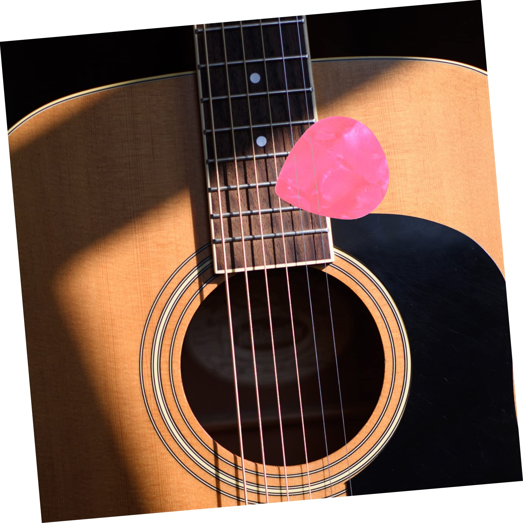 Abaodam 750 Piezas púa de guitarra prácticos accesorios de guitarra púa portátil para guitarra instrumentos musicales organos musicales guitarras bajo púas de guitarra ukelele Celuloide