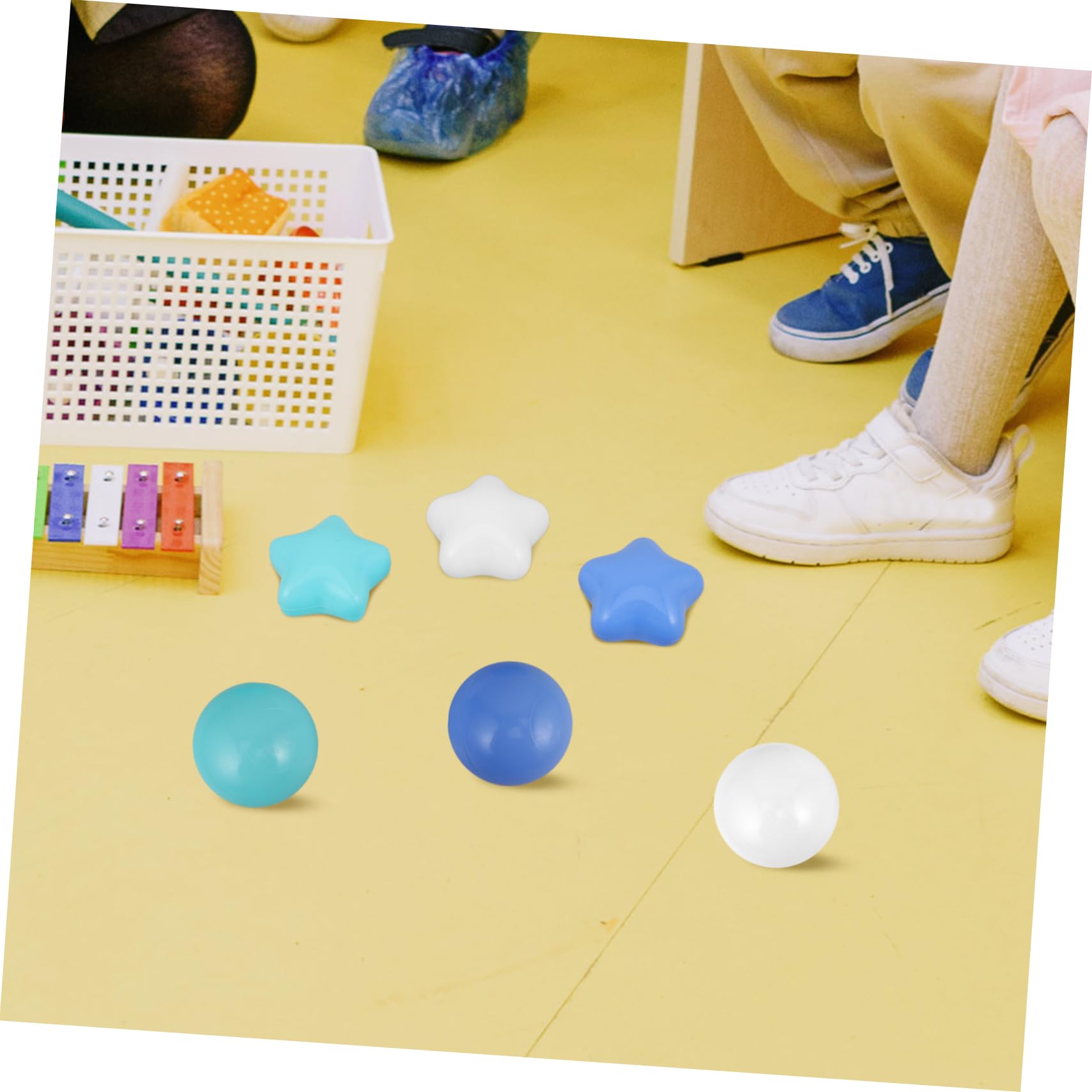 100 Pièces Boules océaniques colorées Boules Bleues pour Piscine à balles Boules océaniques Rondes Jouer aux stylos-Billes Petite Fosse à balles Boules en Forme d'étoile Plastique