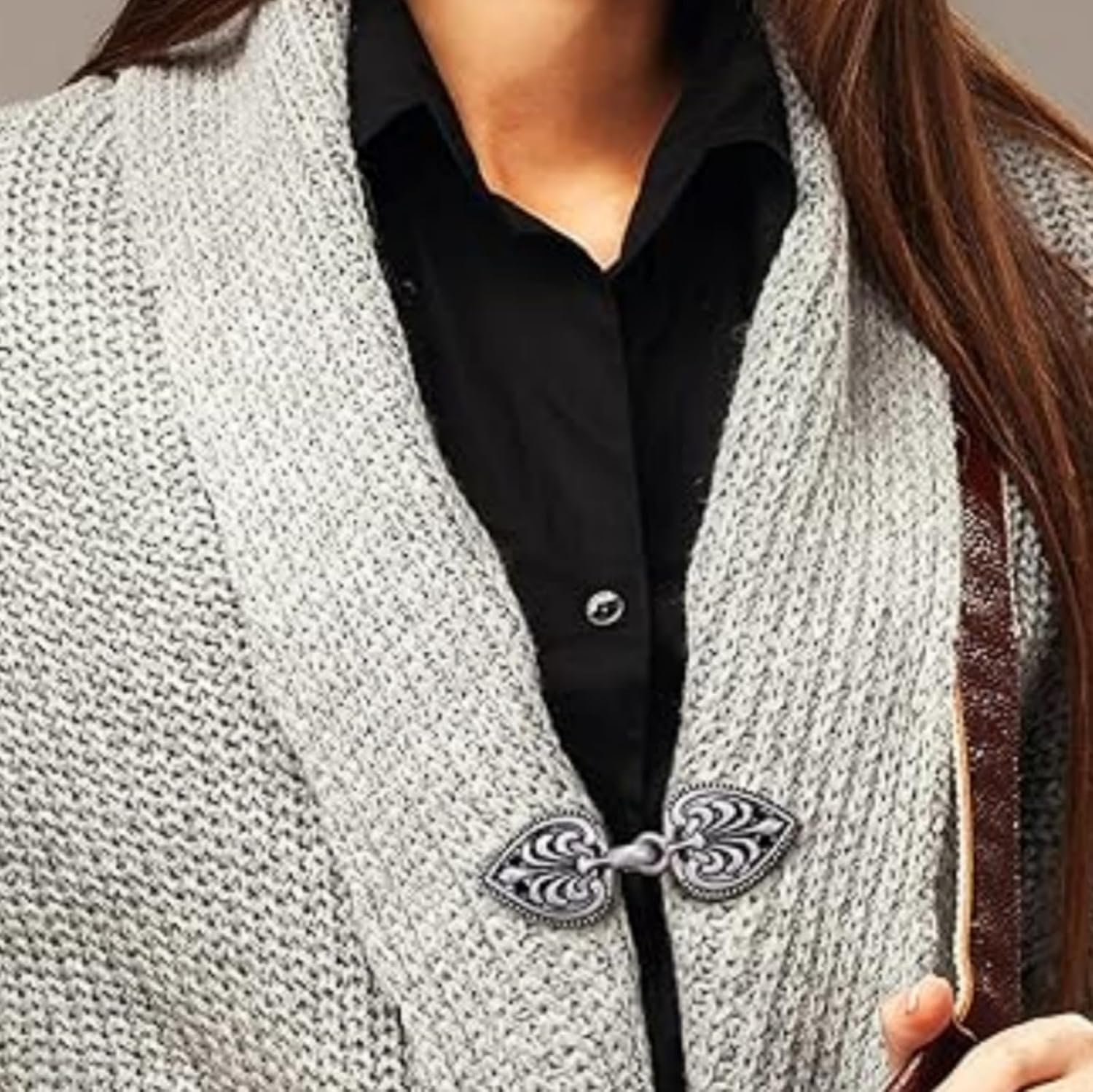 4 Pieces Vintage Sweater Swirl Clip Cape Cloak Retro Cardigan Shawl Collar Clasp Dress Shirt Brooch Clip