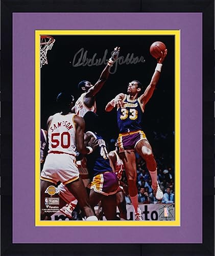 Kareem Abdul-Jabbar Signed 8x10 Photo (Fanatics) Kareem Abdul-Jabbar Signed 8x10 Photo (Fanatics) — officially licensed fan gear