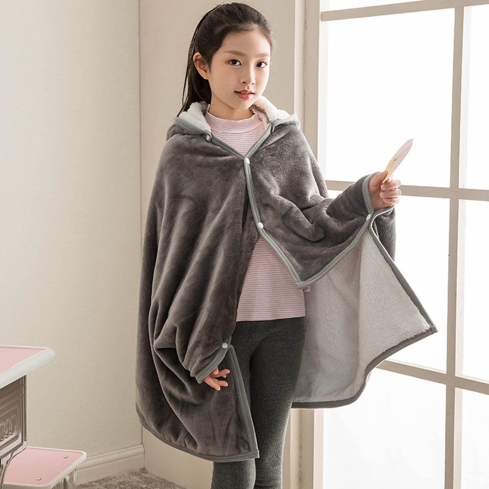 Amazon｜SCTX フード付き ブランケット 裏起毛 ひざ掛け ボア 70X130CM