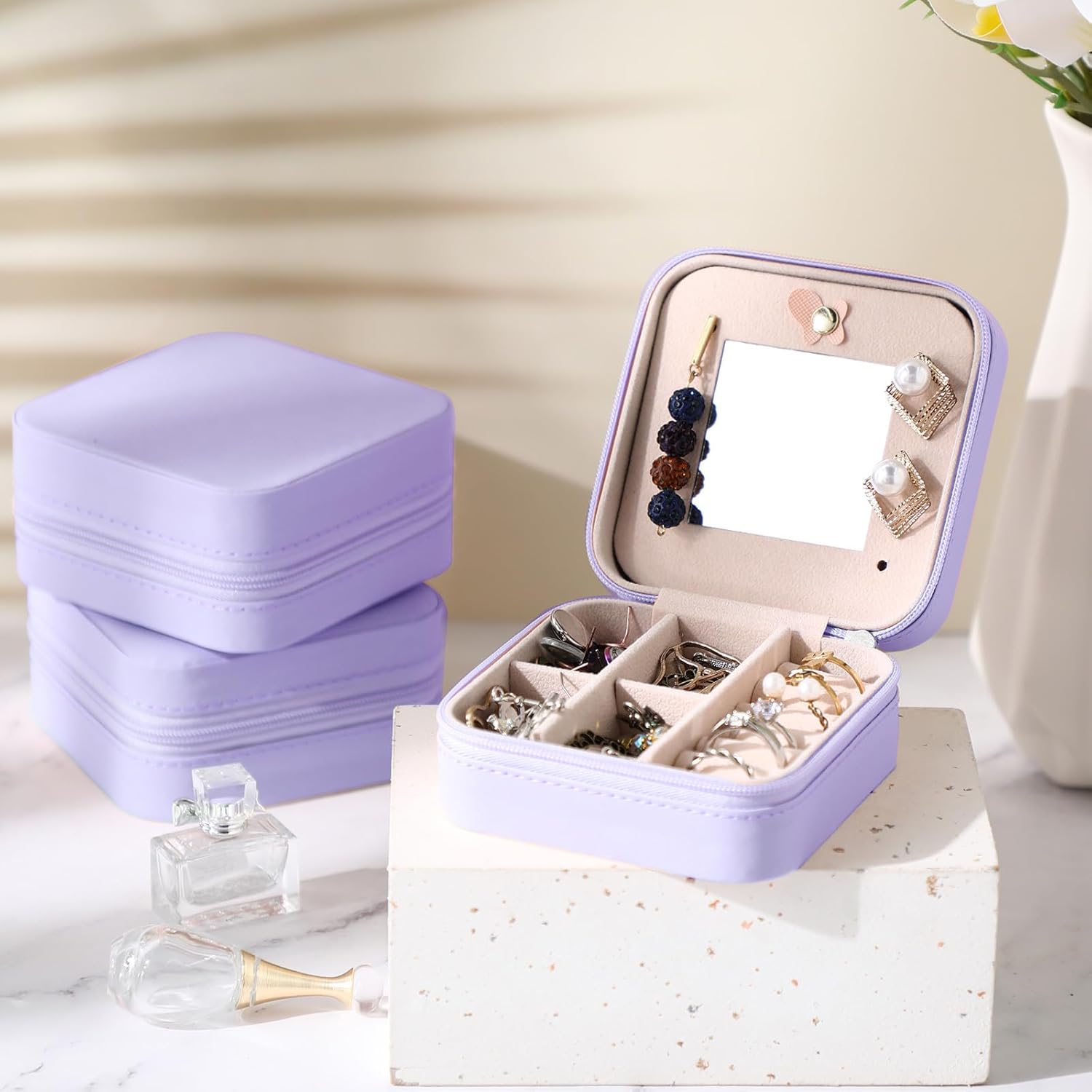 Hillban Bridesmaid Gifts Jewelry Box with Mirror, PU Leather Small Travel Jewelry Case Organizer Storage for Women Girls