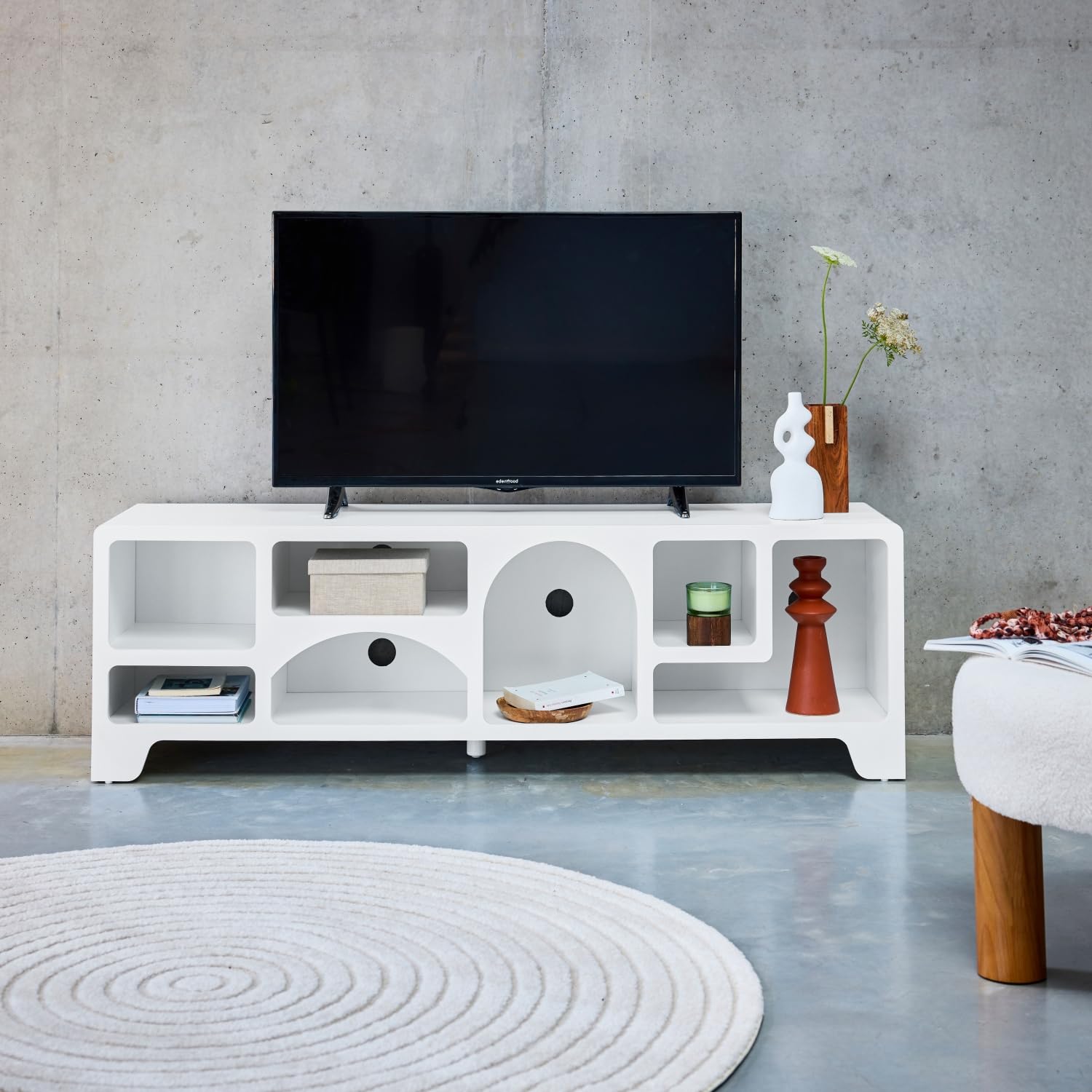 Alice's Garden sweeek - Meuble TV Organique Effet Bois Blanc 160cm avec Plusieurs niches 7 Compartiments de Rangement L160cm