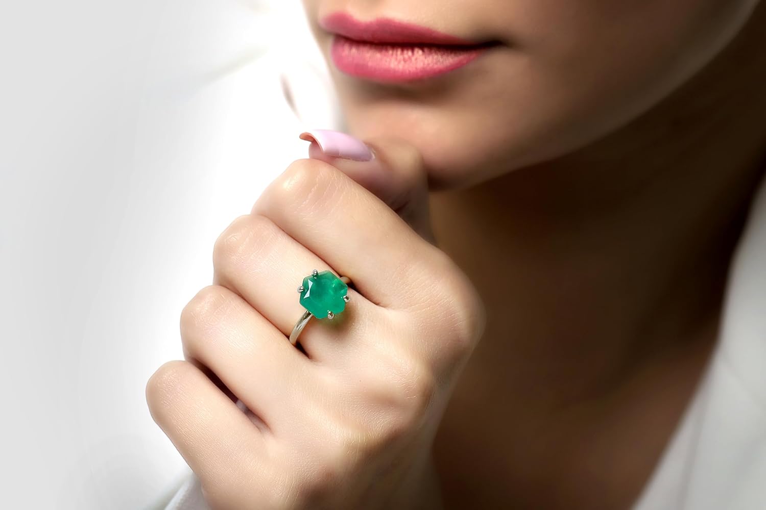 Vibrant Green Onyx Ring - Hexagon Gem Healing Ring, Statement Ring, Unique Wedding, Engagement Ring - Anniversary, Wedding, Friendship, Birthday Jewelry for Her - with Box