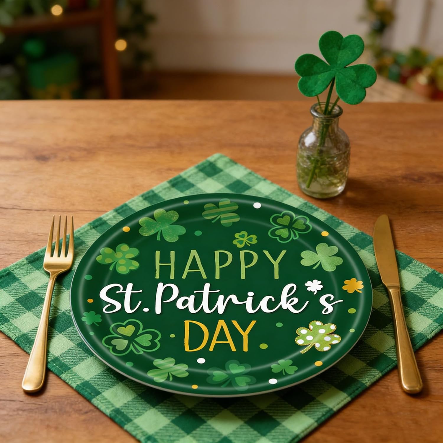 20 Pack St. Patrick's Day Paper Plates,9'' Clover Disposable Paper Plates Dessert Dinner Plate for Birthday Party Spring St. Patrick's Day Decorations Party Supplies