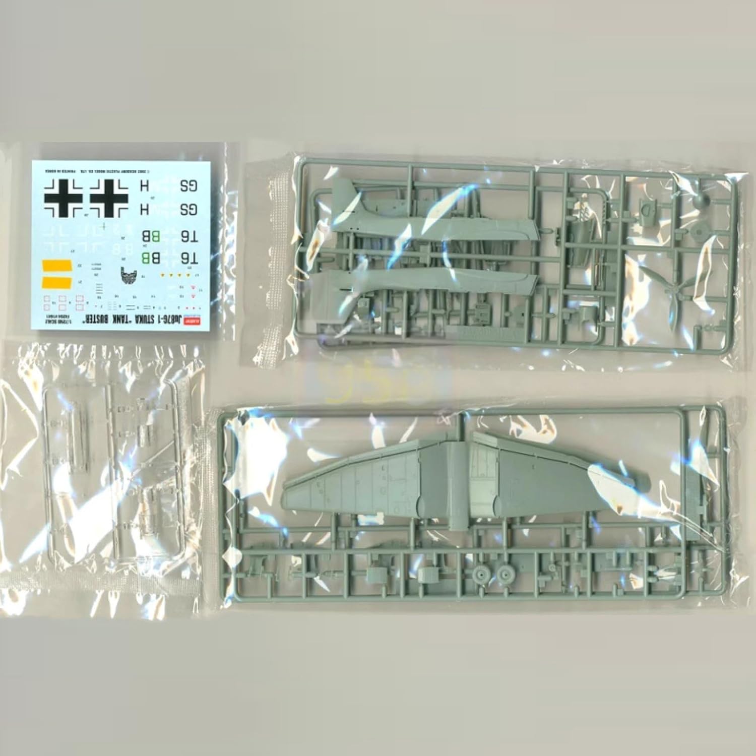 Revo’s Acoustic Night P席シャンパングラス・ピンバッジ Revo's Acoustic Night P席シャンパングラス・ピンバッジ