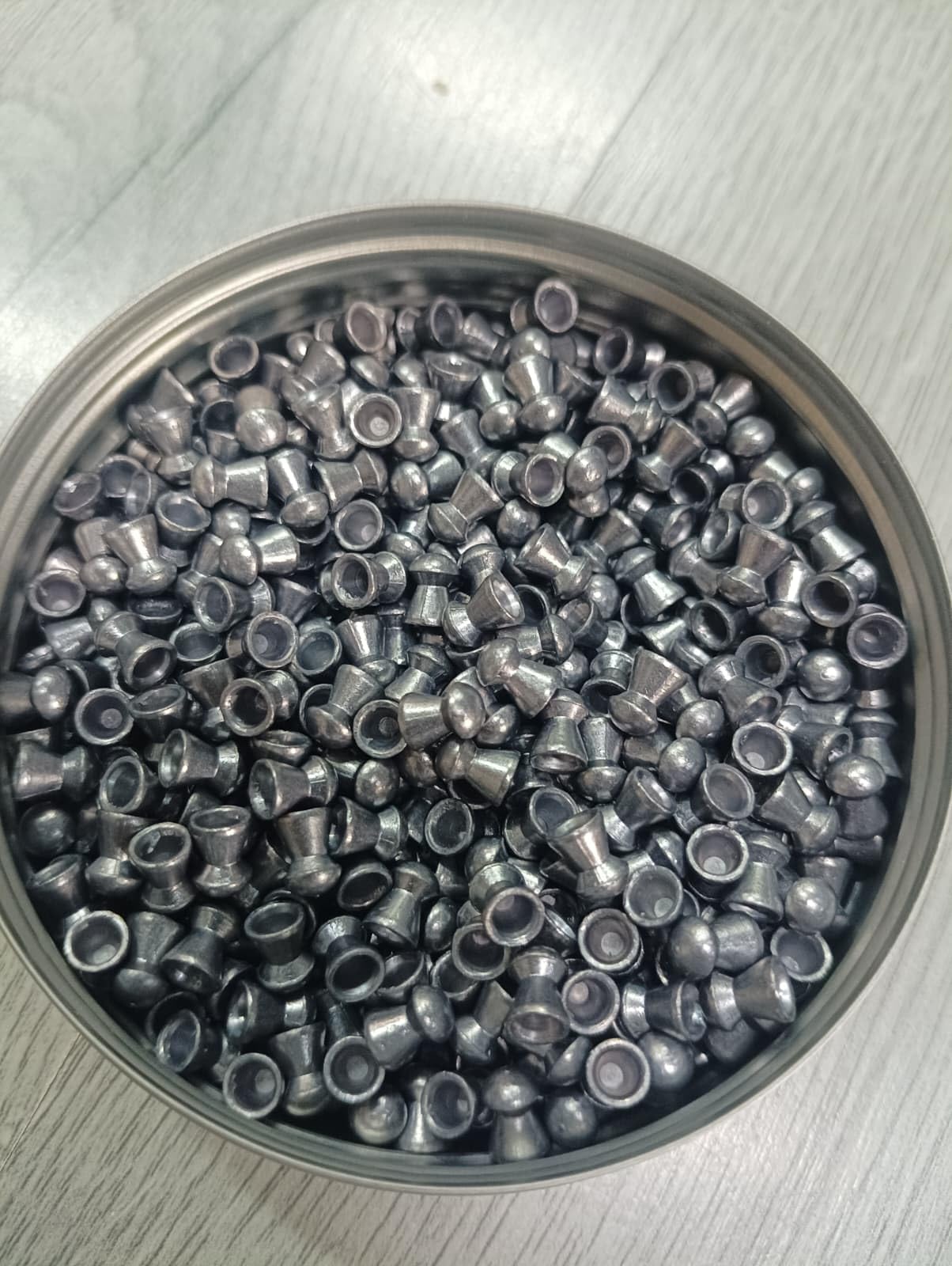 Confezione da 2 lattine di pellet NORICA Domed FT 4,5 mm/ .177 [Latta 100 pelleti]