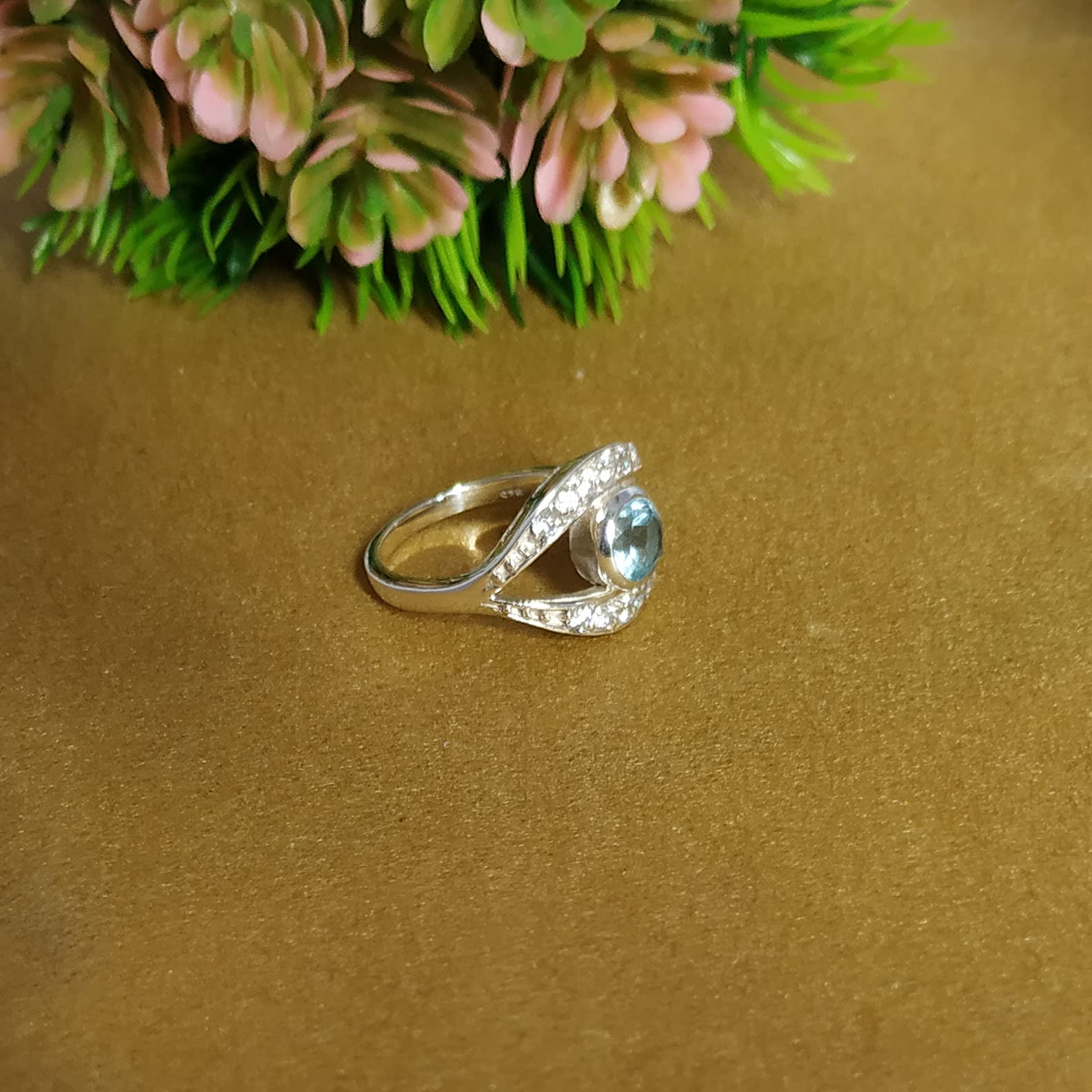 Gute Edelsteine ​​runde Form facettierter himmelblauer Topas Sterling Silberringe - liefern Vml Schmuck feine Verkaufsartikel Geschenk für Muttertag Namensring SR-BTOCZ-FC-1124-50de