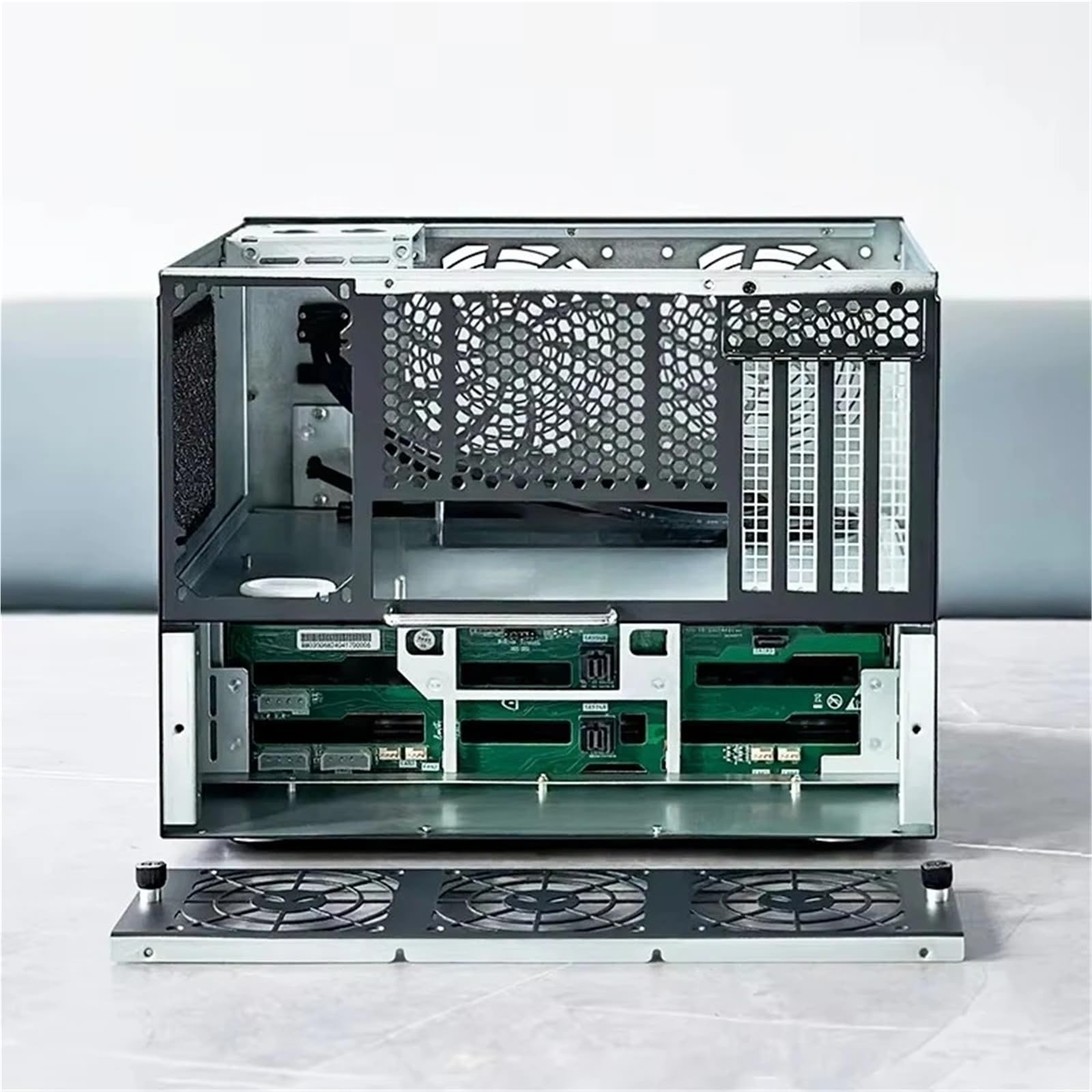 Boîtier Tour NAS Mini ITX/ATX 9 Baies avec Ventilateur
