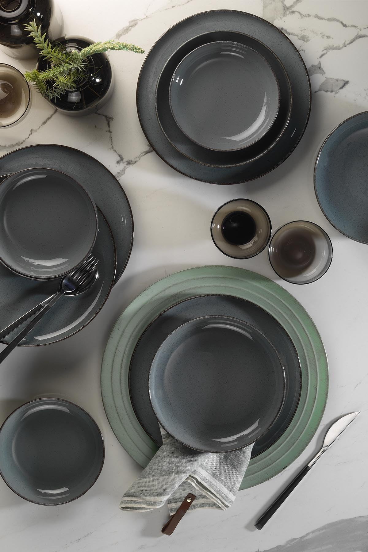Assiettes de service en porcelaine grise haut de gamme : ensemble 12 pièces