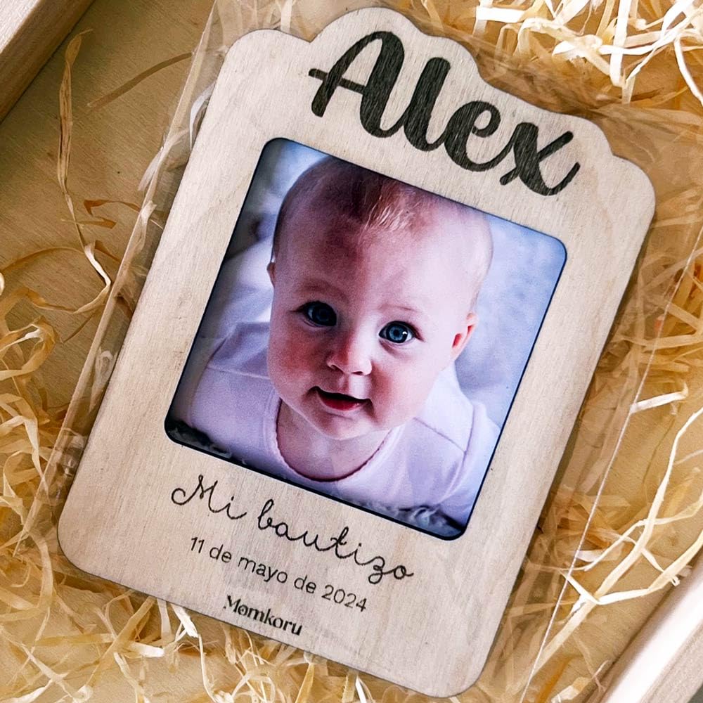 Pack de 5 Portafotos Personalizados para Bautizo en Madera, Marcos de Fotos para Comunión y Celebraciones, Incluye Imanes y Fotos - Recuerdo para Invitados