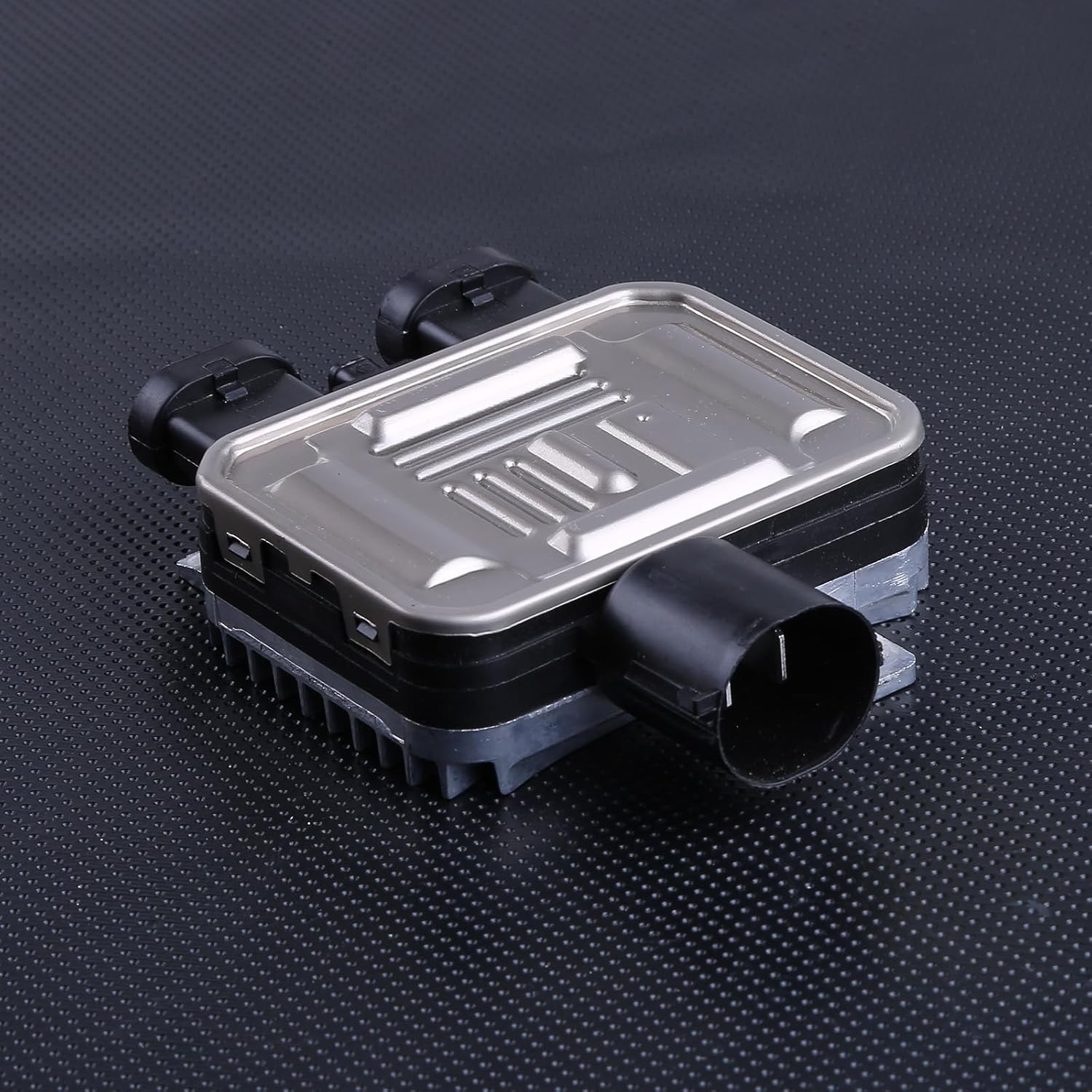 Cooling Fan Control Module LR002660 LR011905 Compatible for FORD 2007-2014 EDGE 2009 FLEX, LAND ROVER 2008-2012 LR2, MKZ MKX S60 S80 V70 XC70 XC60 V60 Radiator Cooling Fan Control Module