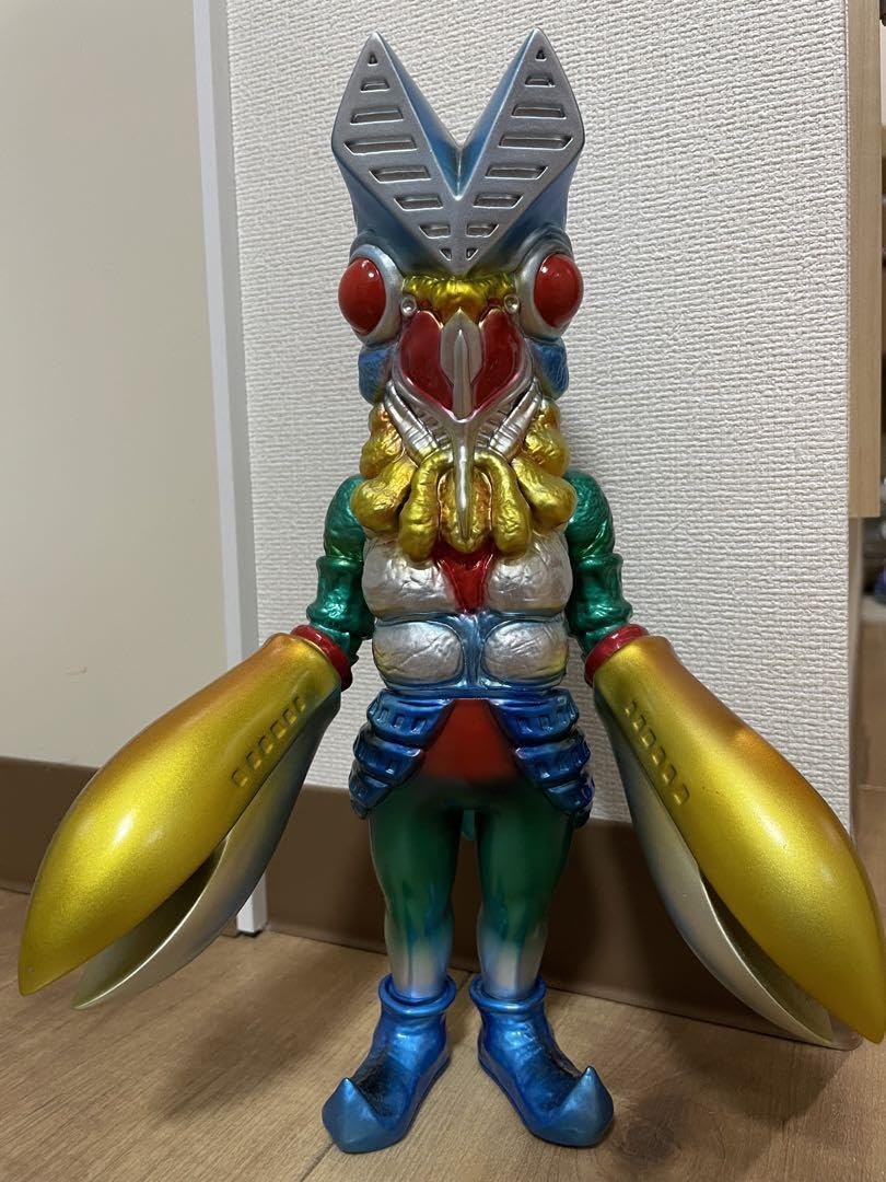 Amazon.co.jp: ソフビPLANET Xバルタン星人墓場の画廊限定カラー 