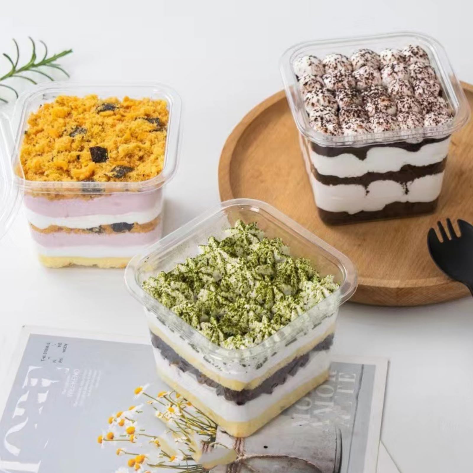 100 Pack 13 oz Square Plastic Dessert Cups, Clear Parfait Cups with Lids Spoons, Disposable Appetizer Tiramisu Container for Pudding, Fruit, Mousse, Shortcake, Yogurt