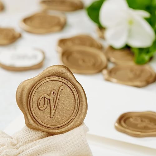 Miniatura 1 de Adhesivos adhesivos para sellar cera, 25 unidades, prefabricadas con iniciales doradas de cera real (Initial V)