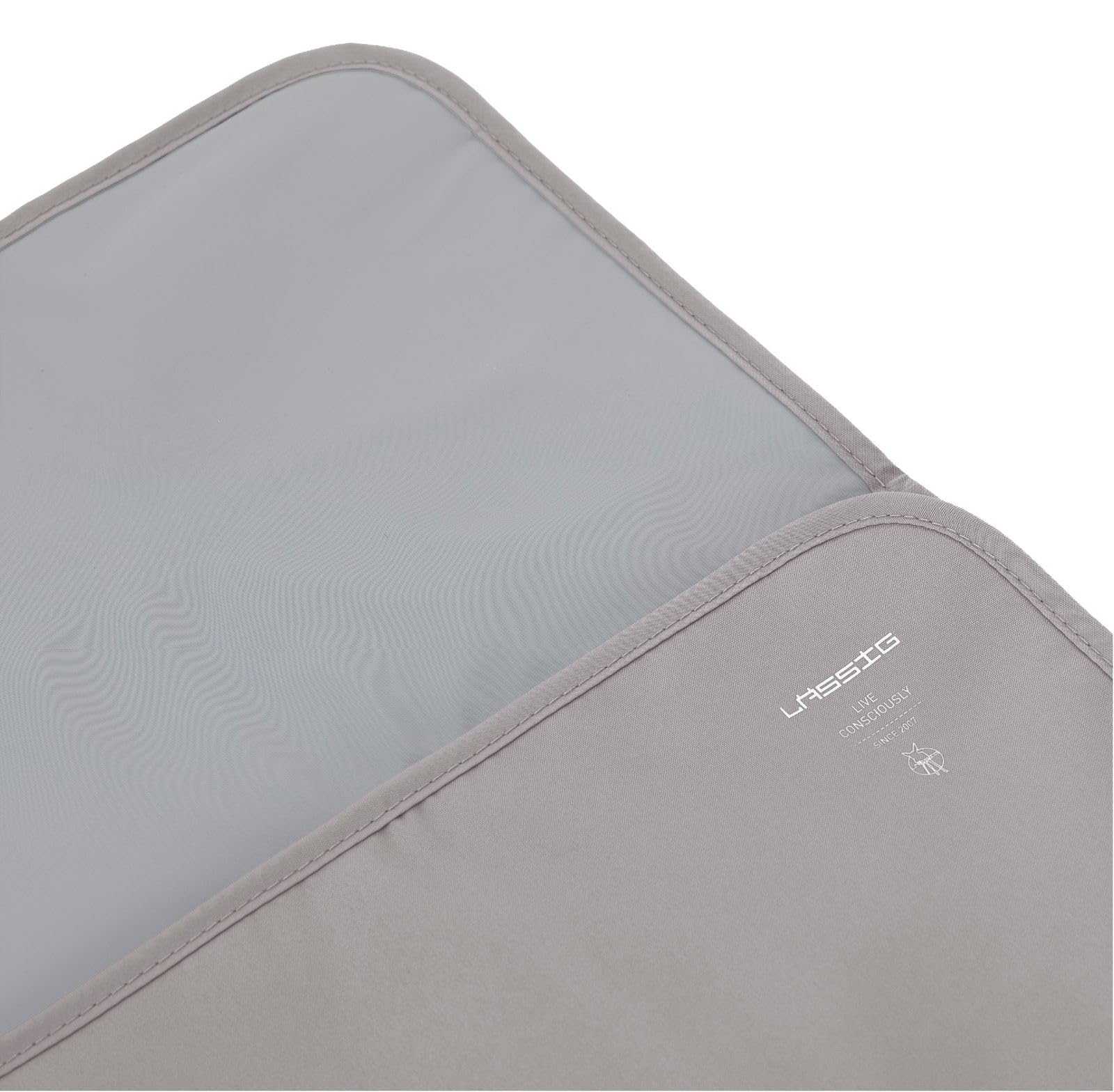 LÄSSIG Wickeltasche Changing Pouch Miracle of Nature Leaves creme