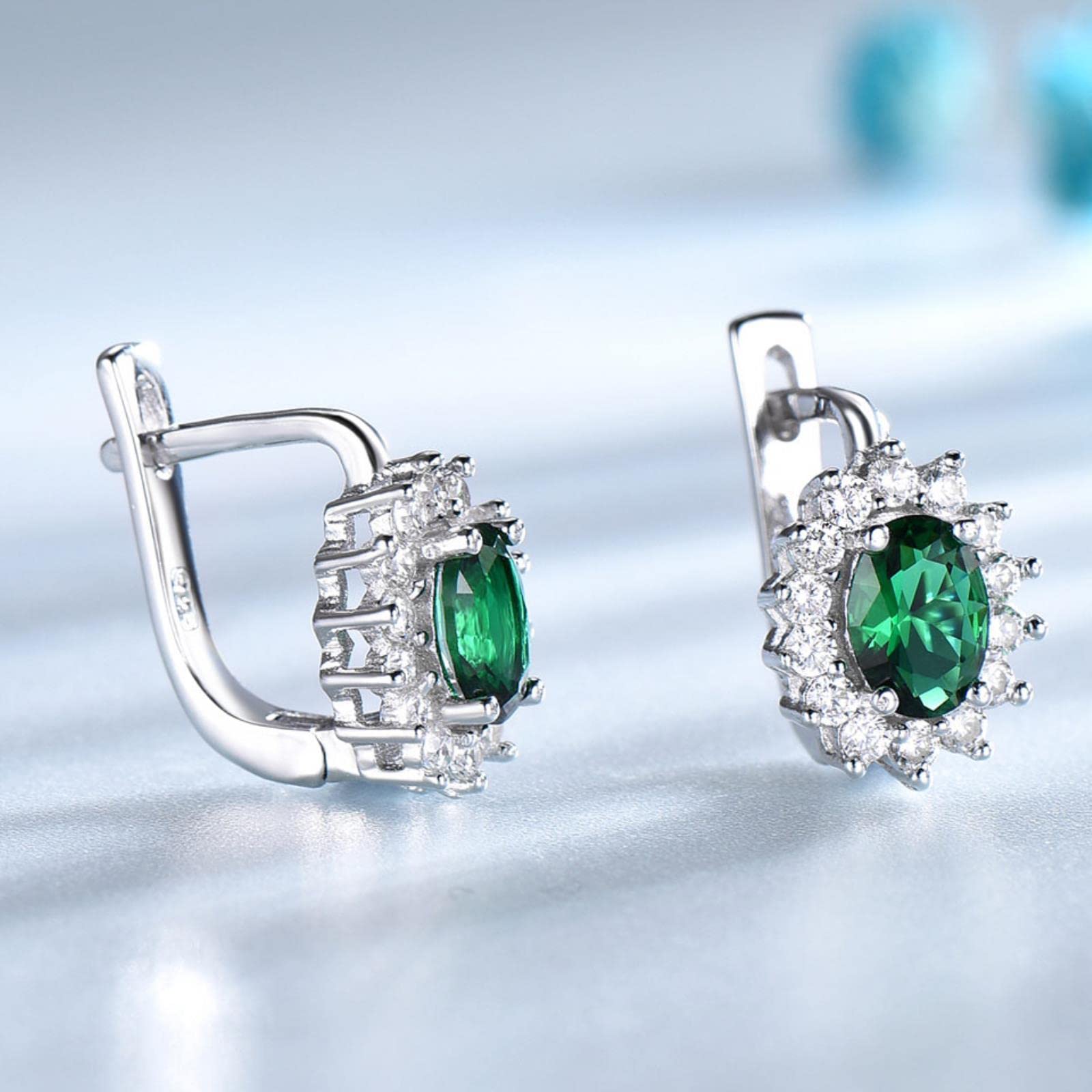LOKILOKI 925 Plata De Ley Pendientes Piedra Preciosa Creó Pendientes De Clip Esmeralda para Regalos De Cumpleaños Mujer Aniversario Joyería Fina