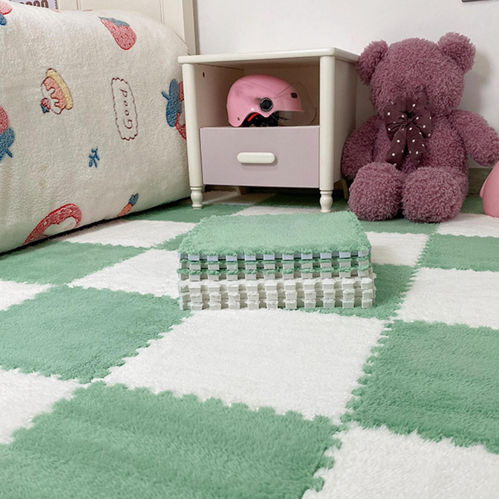 Tappetino da Gioco Puzzle in Peluche da 24 Pezzi, Piastrelle per Pavimenti ad Incastro, Piastrelle per Tappeti in Schiuma, Facile da Pulire, per Soggiorno