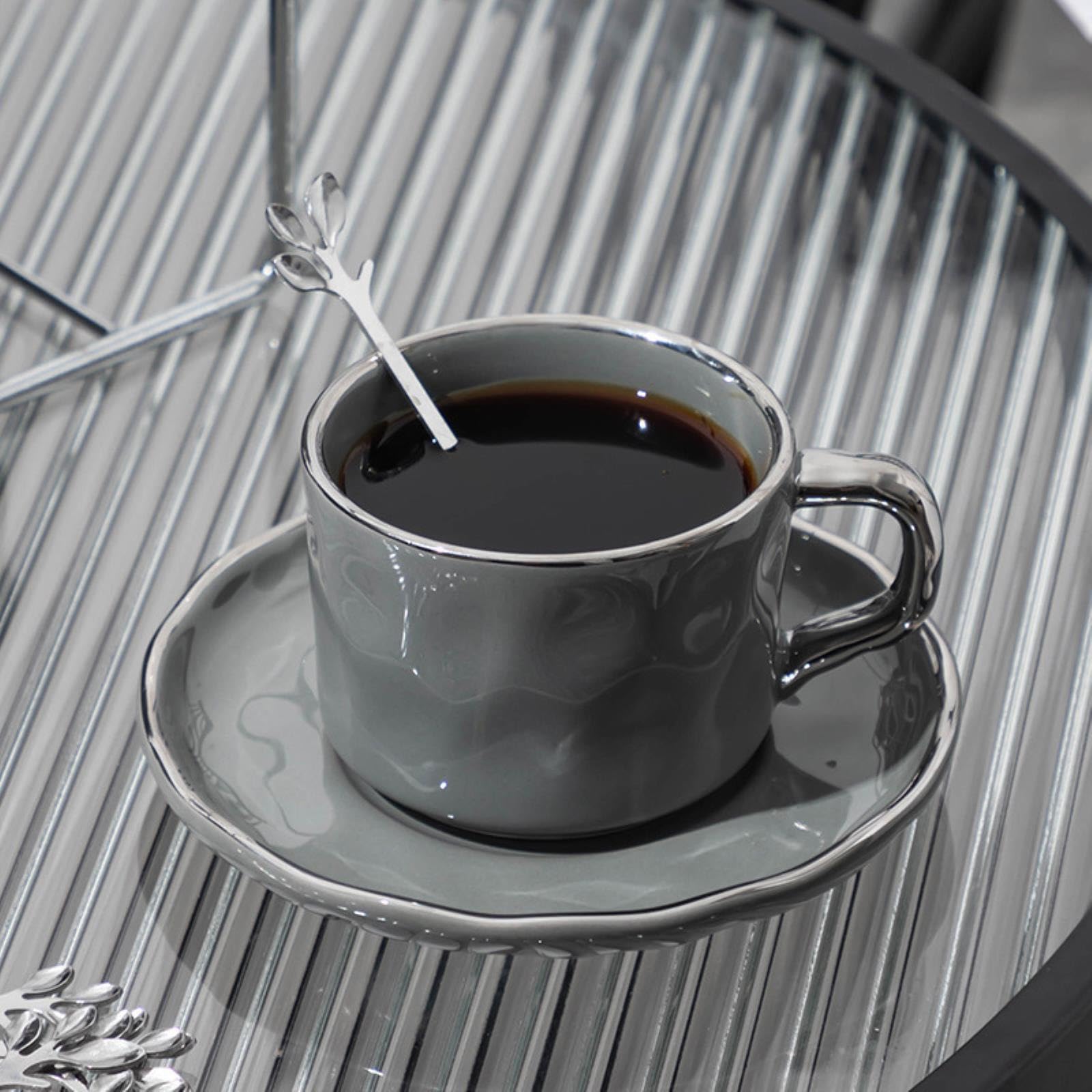 Juego de tazas de café de cerámica de lujo ligero de 230 ml con vajilla de té de la tarde, 4 tazas y platos + juego blanco