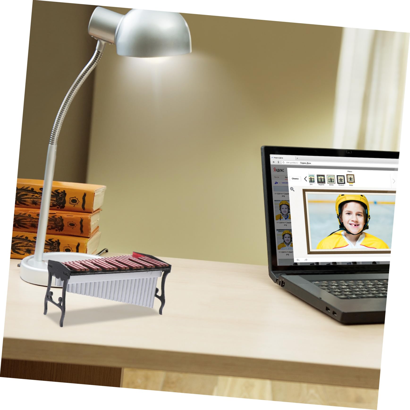 Mipcase Mini Marimba in Resina Decorazione per Casa e Scrivania Strumento Percussione Artigianale Adatto per Miniature e Lavori da Te