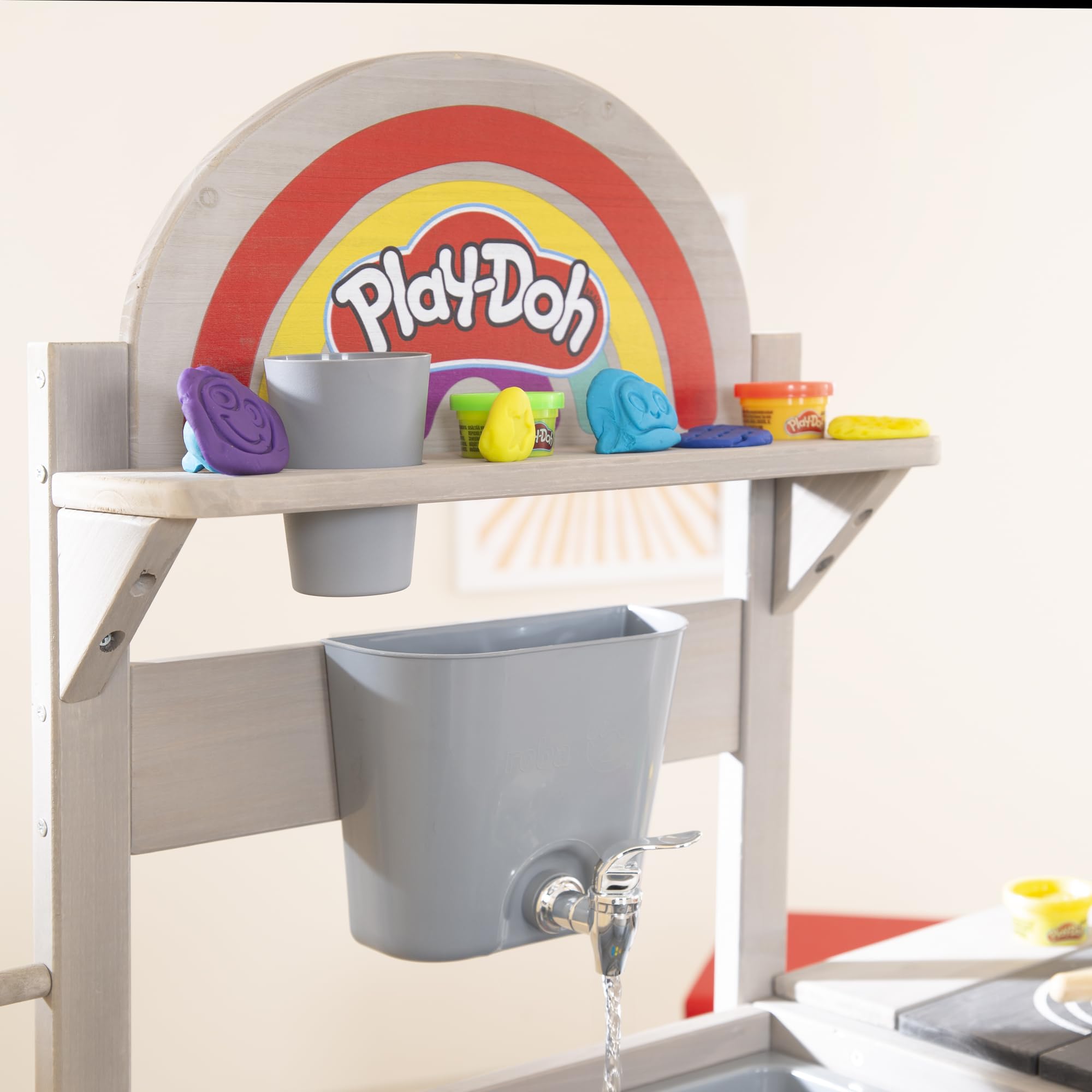 roba x Play-Doh Spielküche aus FSC-zertifiziertem Holz - Inkl. 3D-Kreativmatte, 6 Knetdosen, Werkzeugen, Aufbewahrungsbox & Spielwanne - Ideal für Indoor & Outdoor - Ab 3 Jahren
