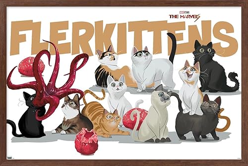 Trends International Marvel The Marvels - Póster de pared de flerkittens, 22.37 x 34.00 pulgadas, versión enmarcada de caoba
