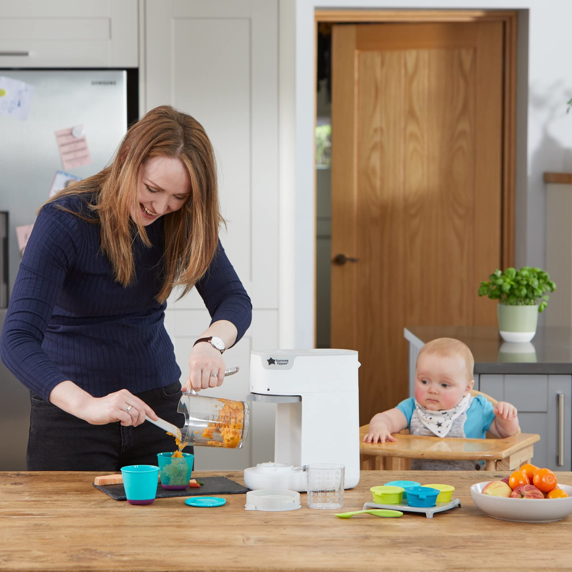 Tommee Tippee Quick Cook Babynahrungszubereiter, Dampfgaren und Mixen, geeignet für alle Entwöhnungsphasen, weiß