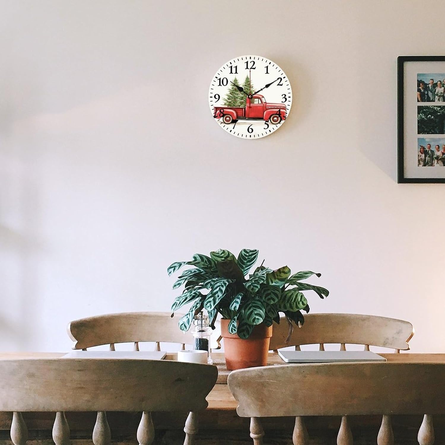 Vintage Red Truck with Christmas Tree Wall Clock Christmas Tree and Red Vintage Truck Rustic Wooden Art Hanging Clock Battery-Powered with Quartz Movement Living Room Office 16 Inch Round