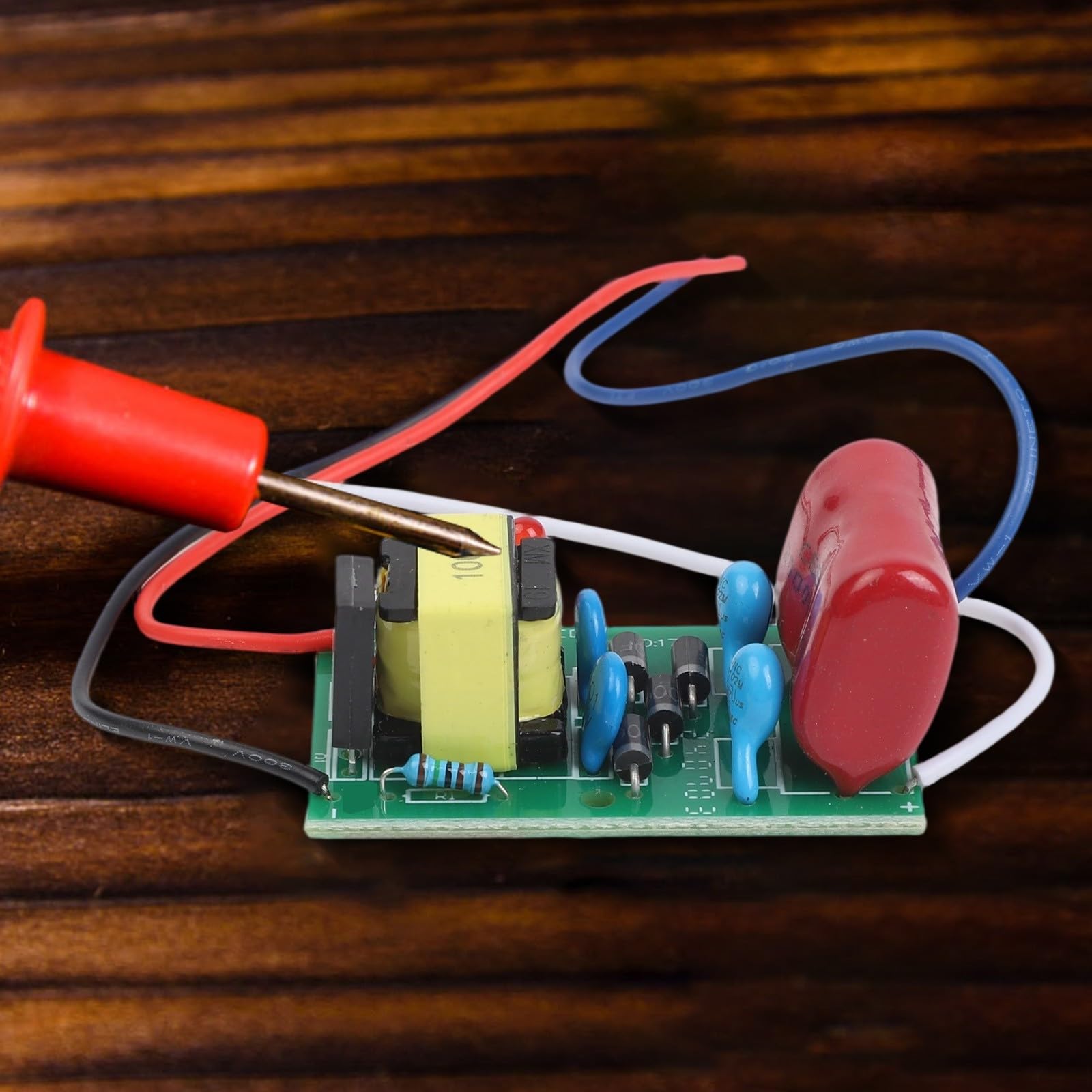 Gdfnmogo Module d'alimentation Boost DC-DC 3,7 V 4,2 V 2 A vers 2000 V Convertisseur haute tension pour instruments électroniques expériences scientifiques négatifs pour générateurs d'ions