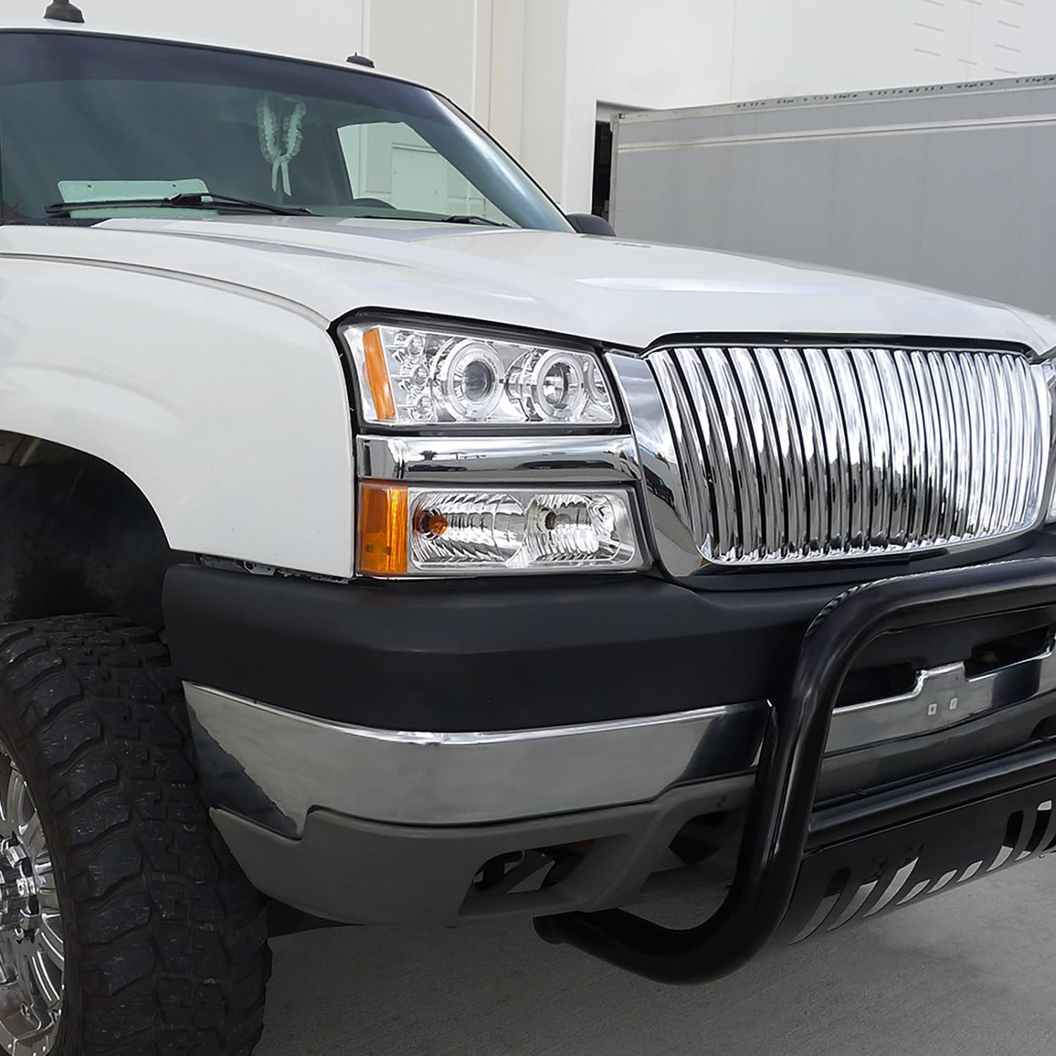 Spec-D Tuning Chrome Projector Headlights Compatible with 2003-2007 Chevy Silverado, 2002-2006 Chevy Avalanche Without Body Cladding, Left + Right Pair Headlamps Assembly