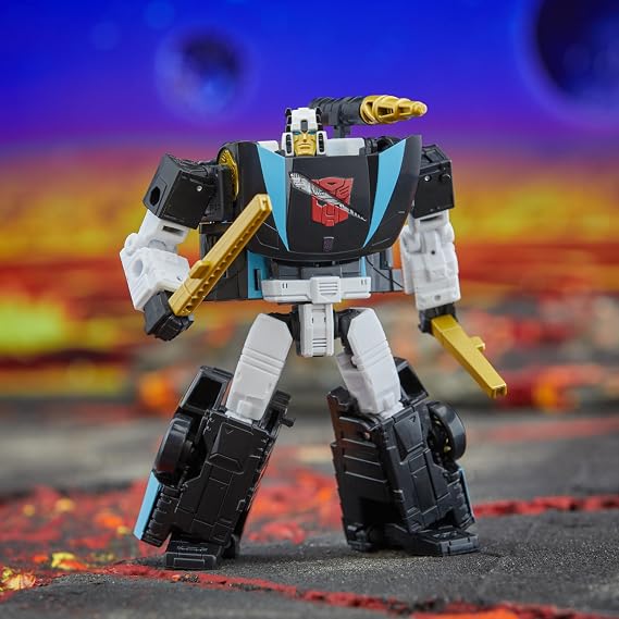 Transformers Legacy Deluxe Class Armada Universe Wheeljack Action Figure