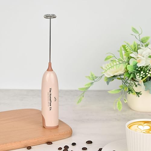 Miniatura 2 de The HomeFlow Co. Espumador de leche de mano para hacer espuma con dos cuchillas, batidor eléctrico para bebidas, mini espumador para café,