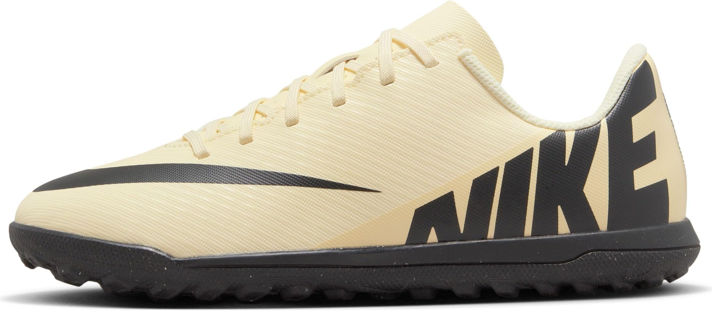 boys nike football boots