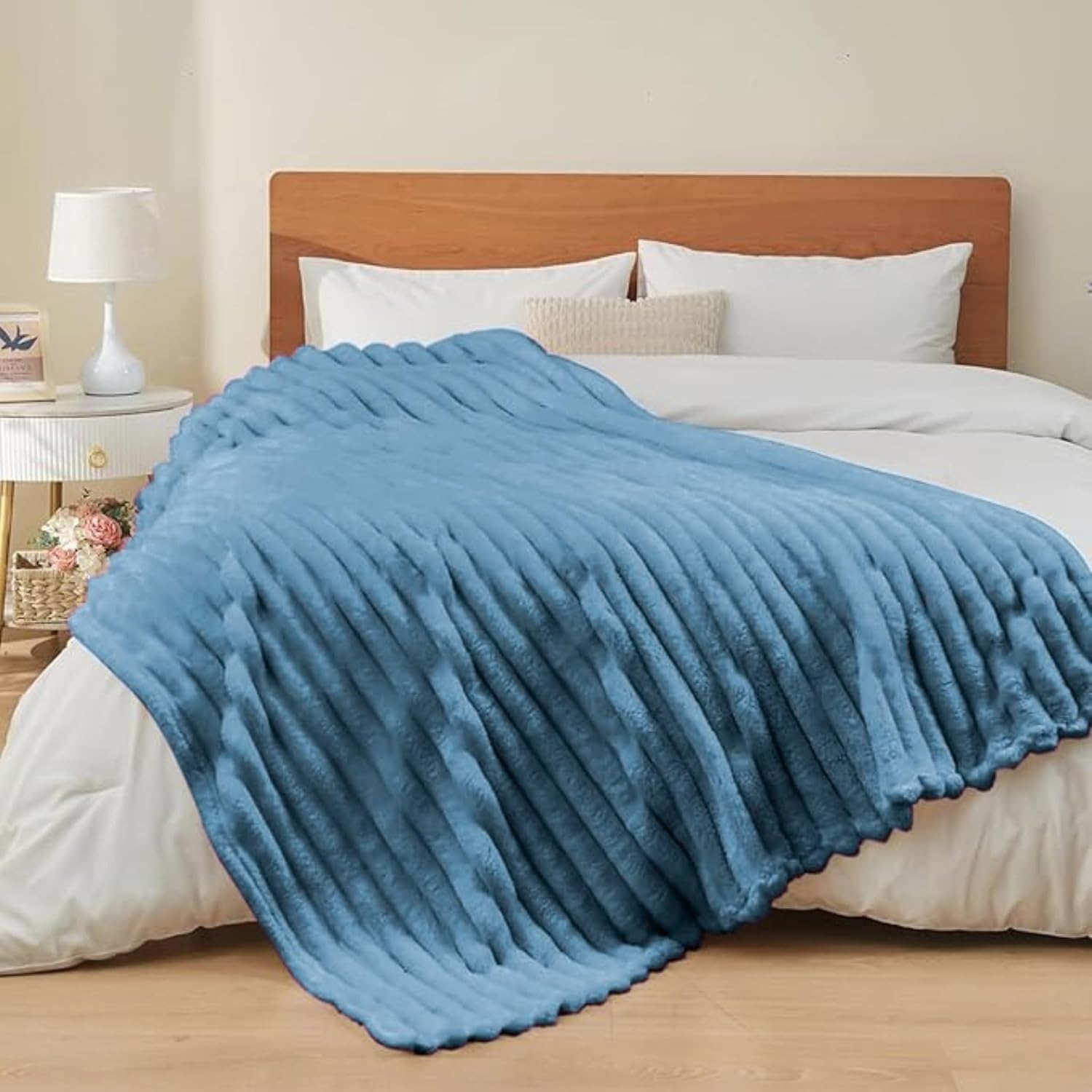Dolce Vari Fleece Throw Blanket for Sofa or Bed Chunky Rib Popcorn Waffle Design, Soft Warm Cosy Blanket Throw
