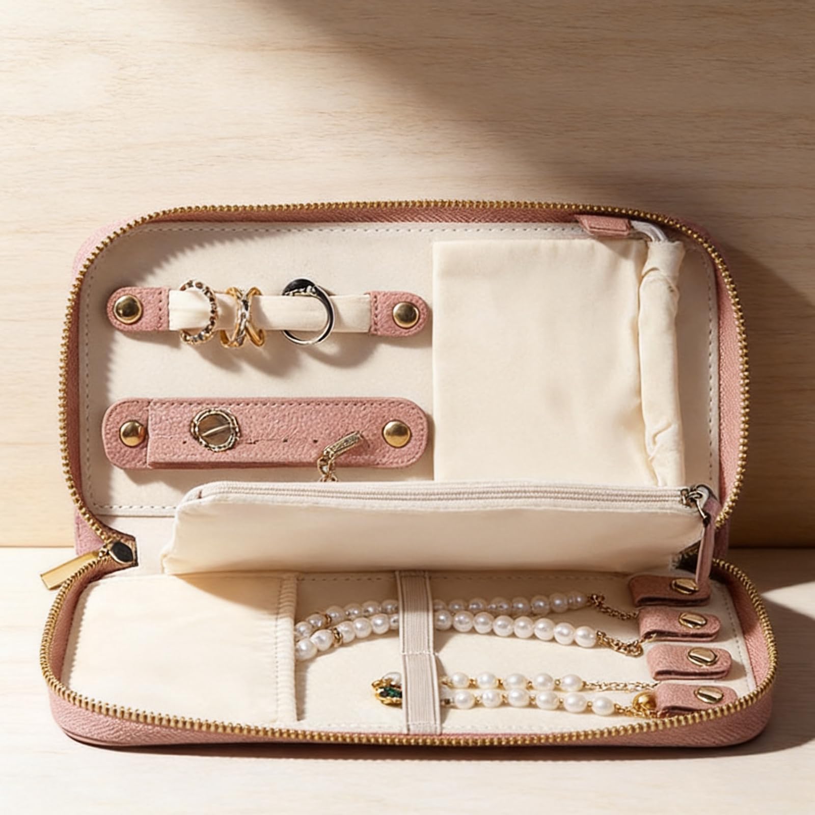 Estuche para guardar joyas con soportes para collares con