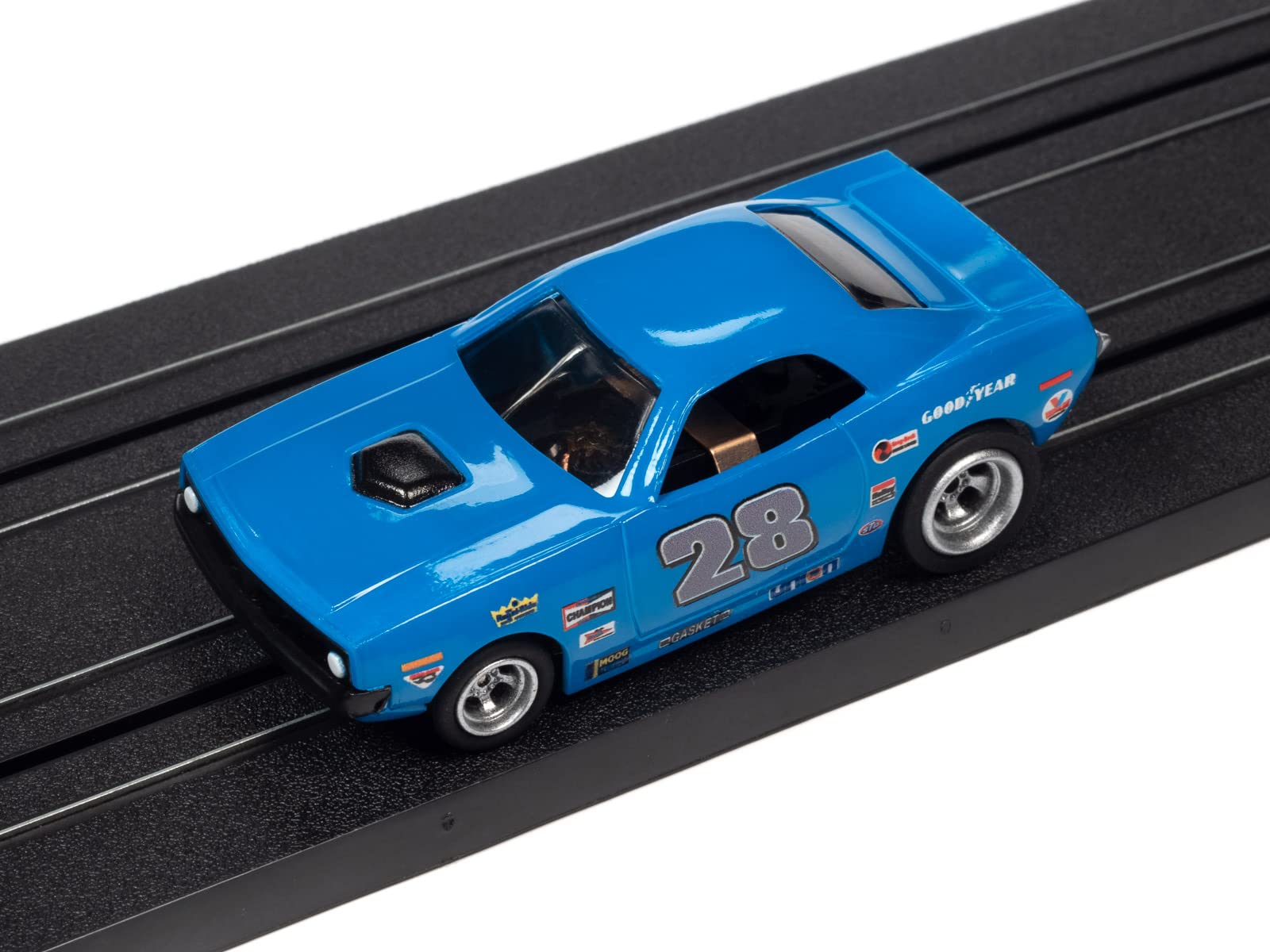 Amazon.com: Auto World CrossTrax Road Course 9' Slot Car Race Set