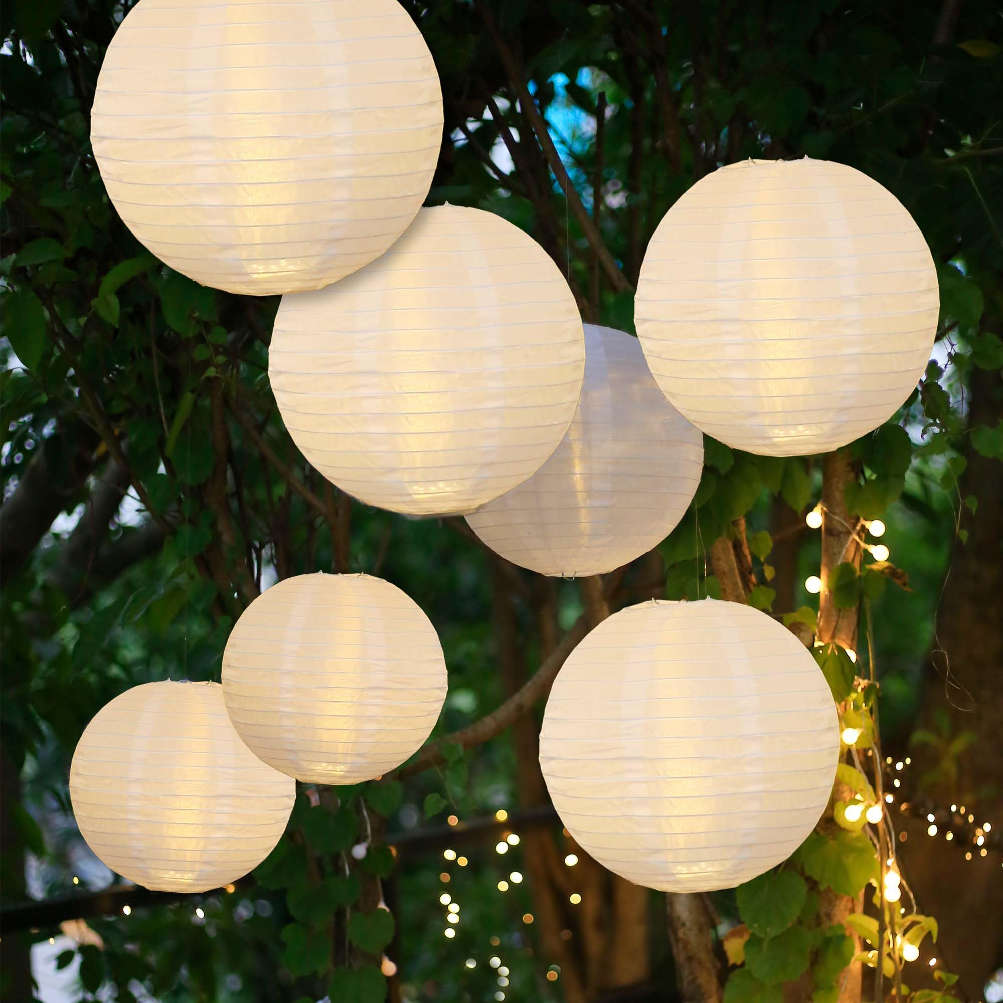 Hellum Lanterns Outdoor Weatherproof Set of 7 with Warm White LED and Battery, 1 x Diameter 30 cm, 3 x Diameter 25 cm, 3 x Diameter 20 cm, White Lanterns with Remote Control, Lanterns for Outdoors