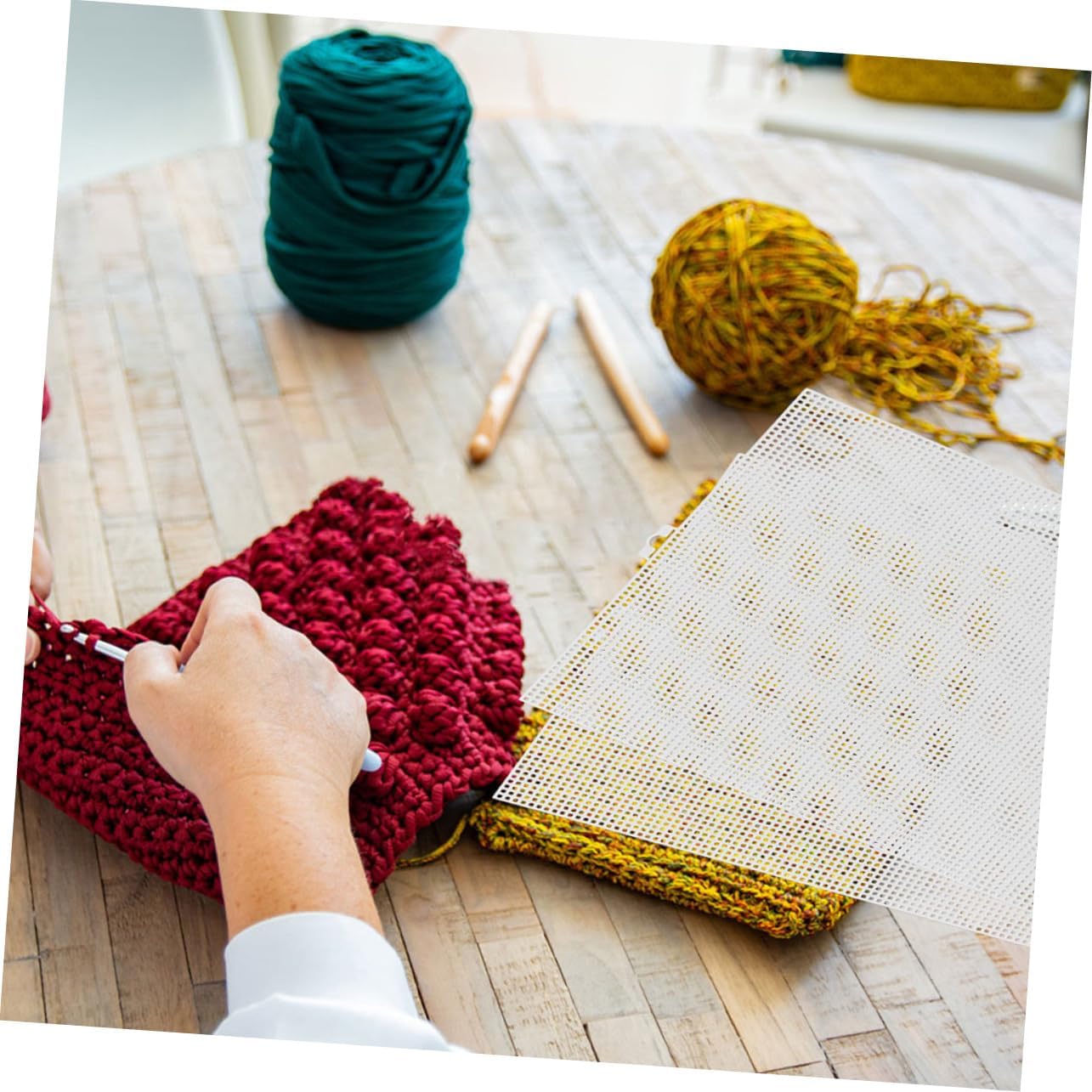 KOCKSHION 5pcs Plastic Screen Mesh Canvas Sheets DIY Embroidery Crochet Crafting Materials