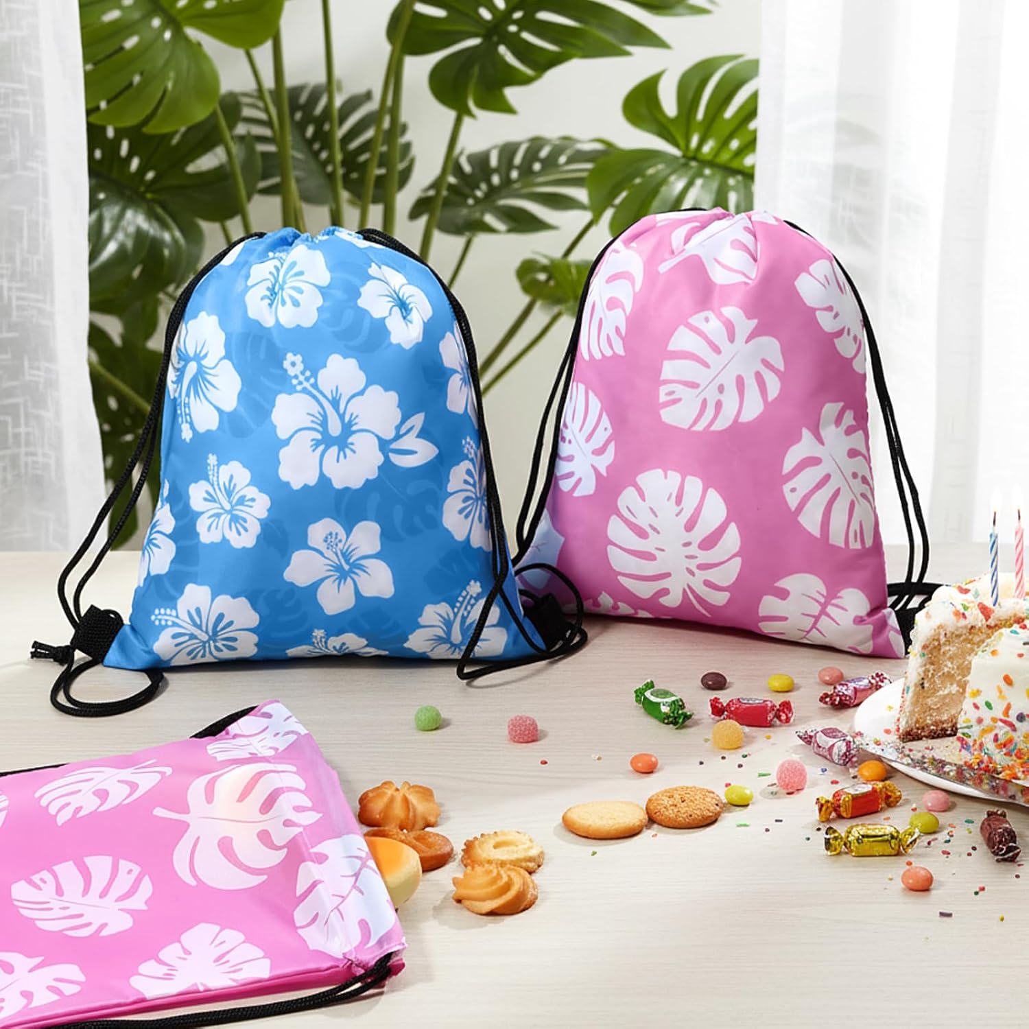Yiyiring 16 Pcs Hawaiian Drawstring Bags Bulk 12 x 10 Inch Hibiscus Party Favors Bags Hawaii Themed Party Favors Decor for Kids Birthday Baby Shower Summer Holiday Supplies(Classic Hibiscus) - Image 8
