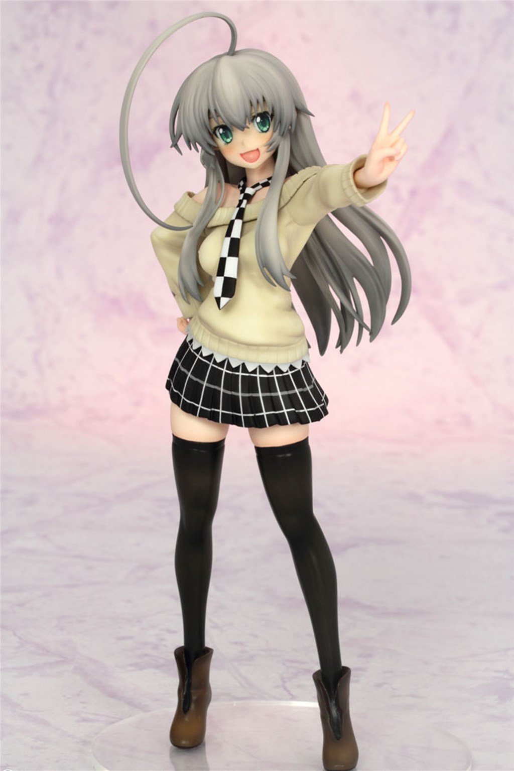 Amazon.co.jp: 這いよれ!ニャル子さんW ニャル子 (1/8スケールPVC塗装 
