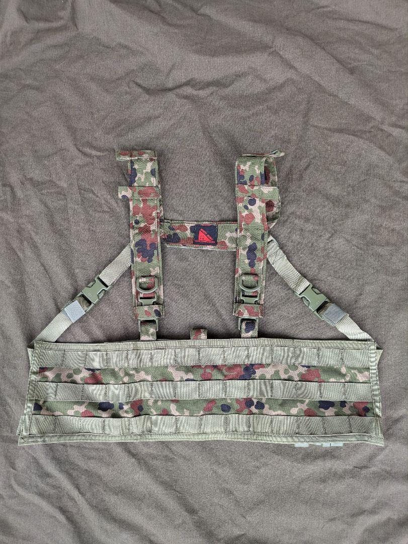 Amazon.co.jp: スタンダートタイプモール チェストリグ 陸自迷彩