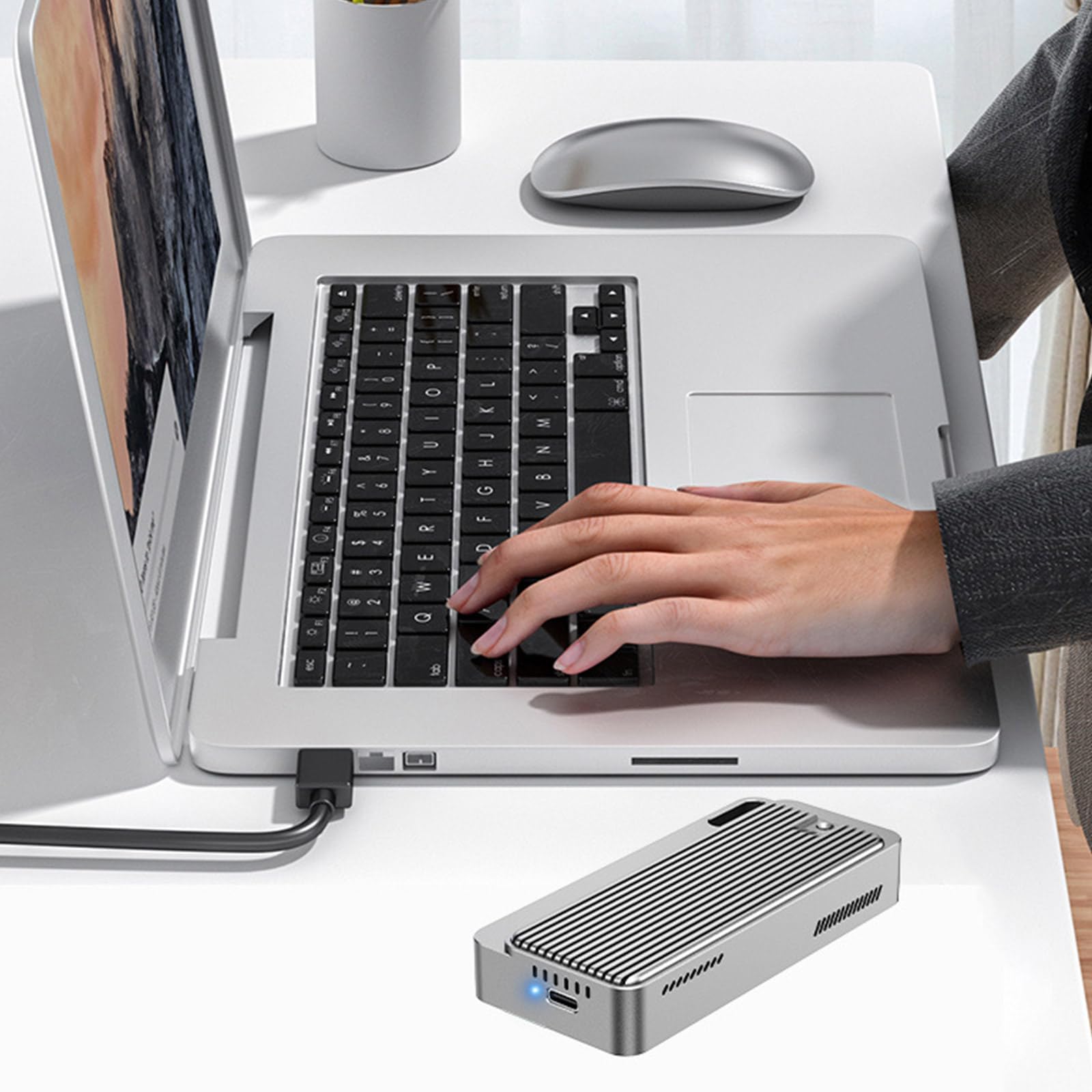 Custodia esterna portatile da 40 Gbps NVMe Hard Drive Custodia per la gestione del calore per 2242 2260 2280 Scatola di immagazzinaggio in alluminio silenzioso