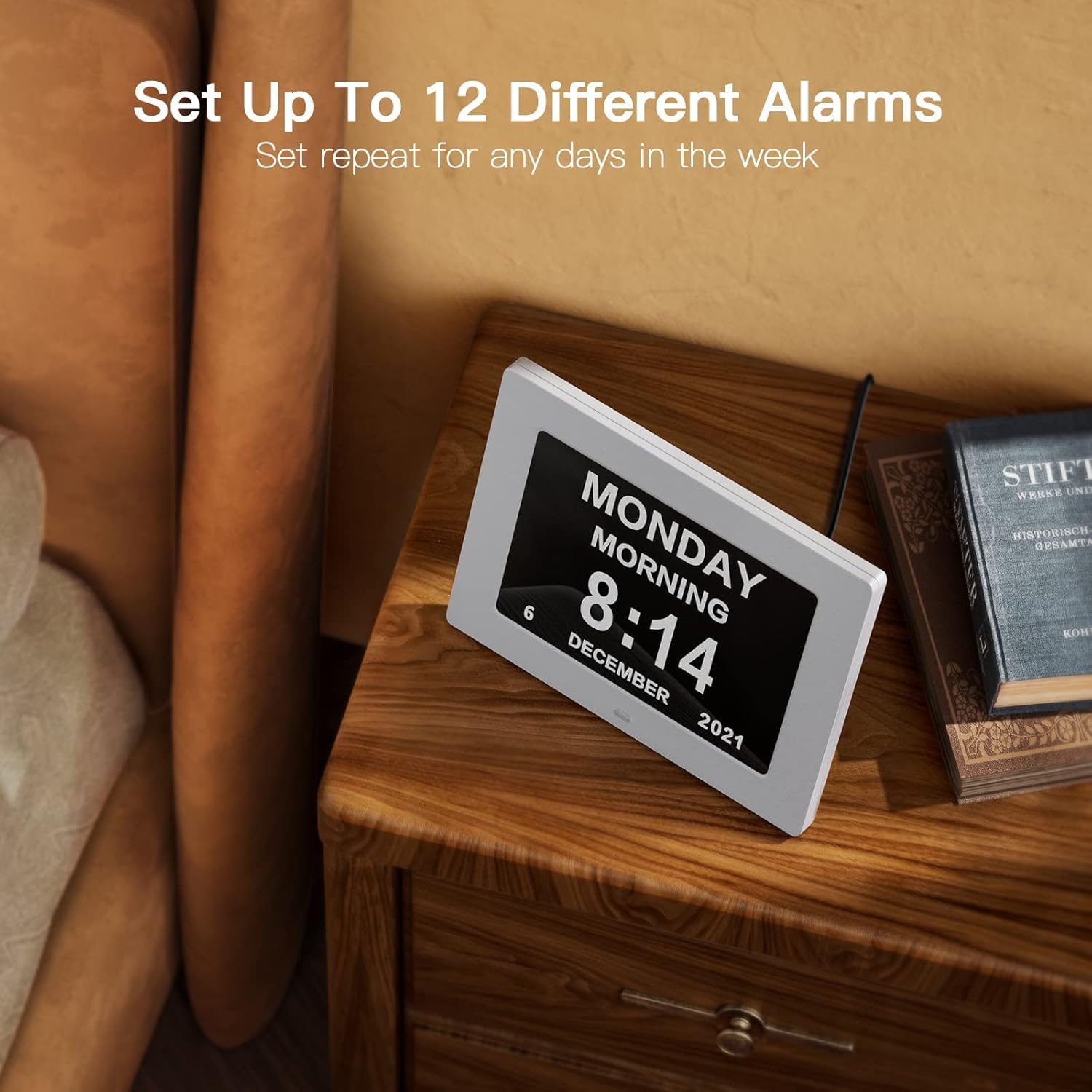 Hiseeyo Réveil numérique amélioré, Affichage LED de 4,3 avec température Plus Grande, contrôle de la lumière lound Calendrier de Snooze Portable Luminosité avec réveil à Piles Table de Chevet (Rose Hiseeyo Réveil numérique amélioré, Affichage LED de 4,3 avec température Plus Grande, contrôle de la lumière lound Calendrier de Snooze Portable Luminosité avec réveil à Piles Table de Chevet (Rose