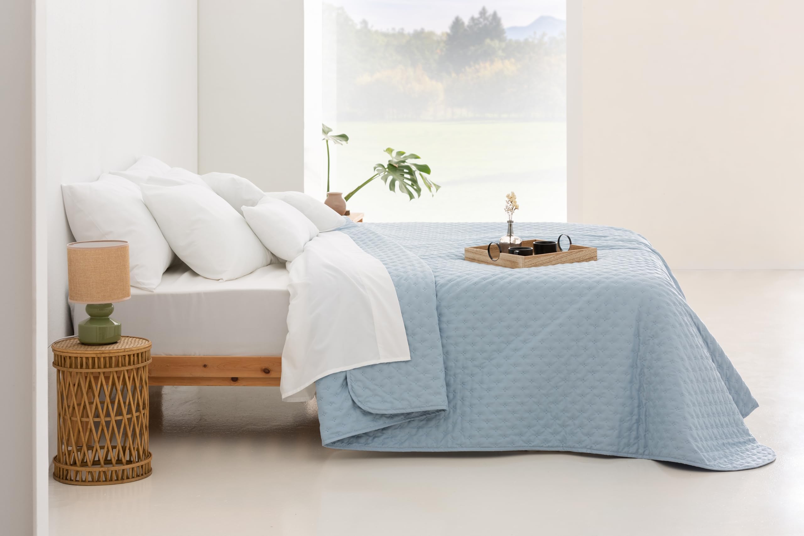 Todocama Etoile - Couvre-lit boutis Fin avec Motif étoiles, pour Printemps, été, Automne et Hiver. 100% Microfibre Extra Douce - Housse de lit Multifonction pour lit de 140/150/160-250 x 260 cm