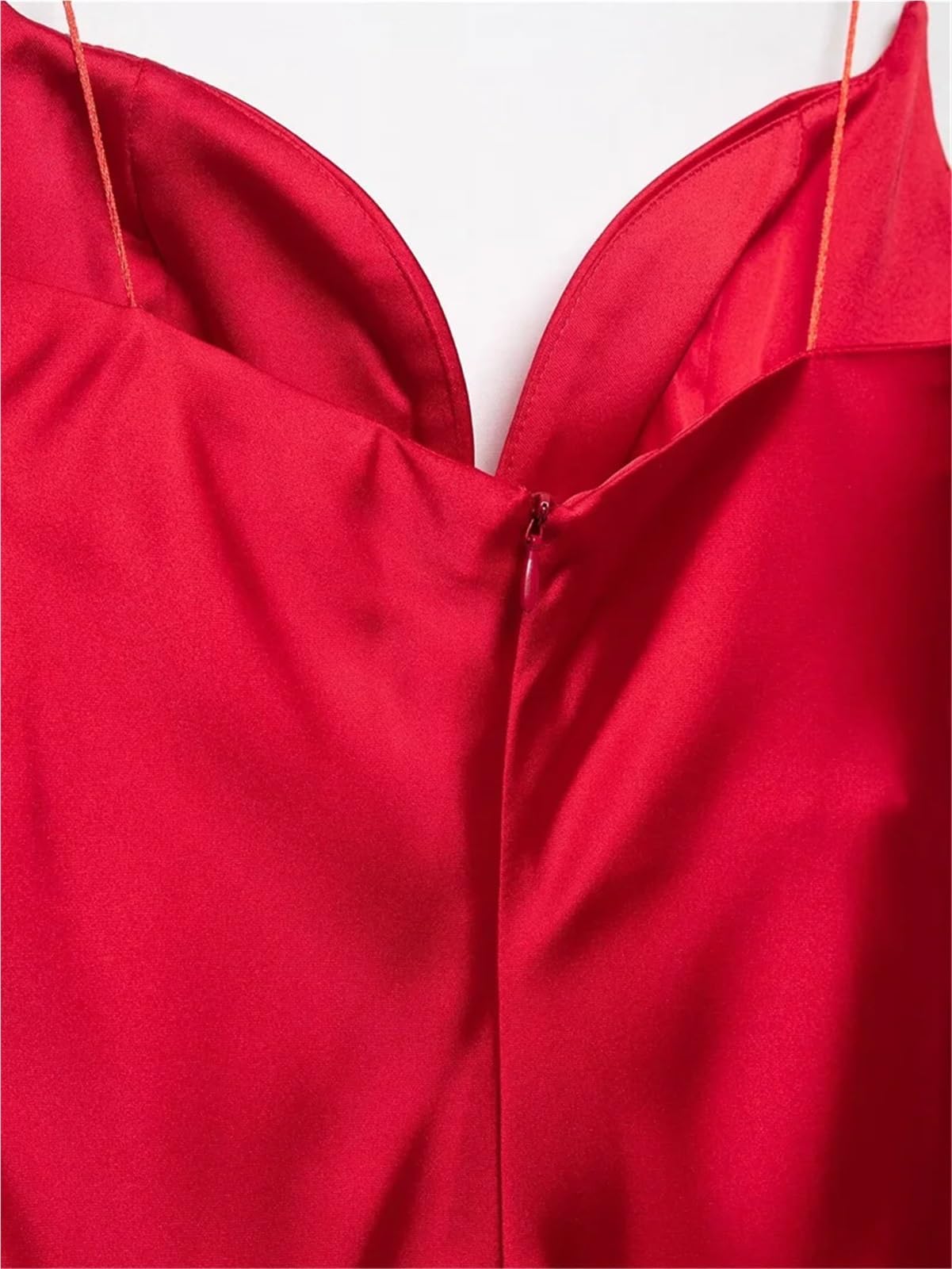 Fond De Robe Femme Robe mi-longue d'été en satin de soie rouge for femme, tenue sexy à bretelles décolletées V profond